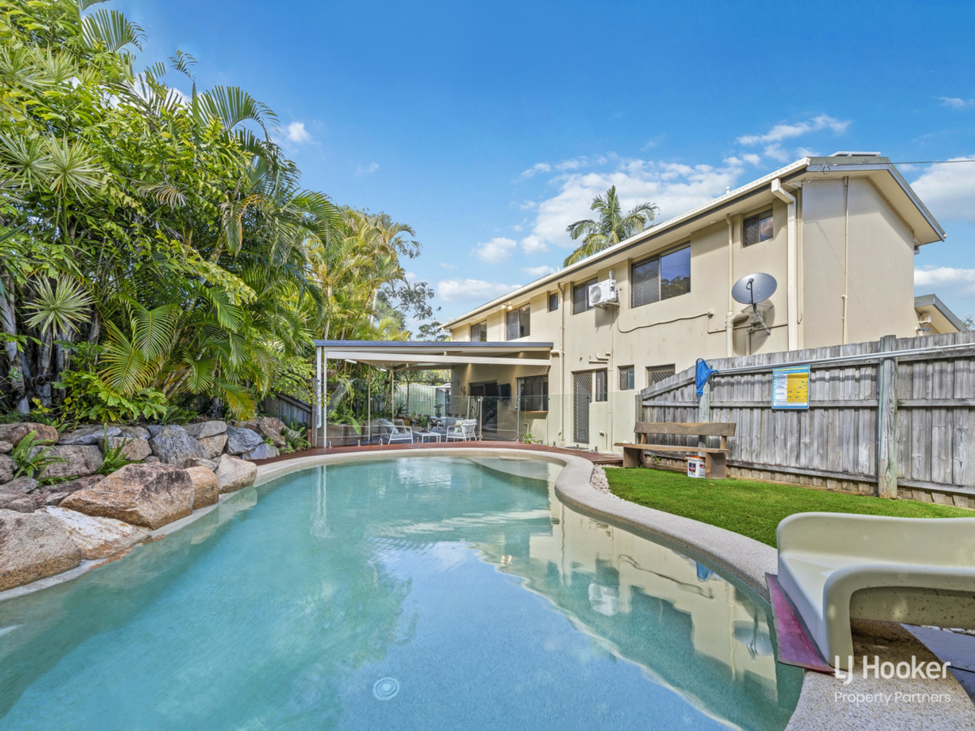 51 Coleman Crescent — photo from LJ Hooker Mount Gravatt
