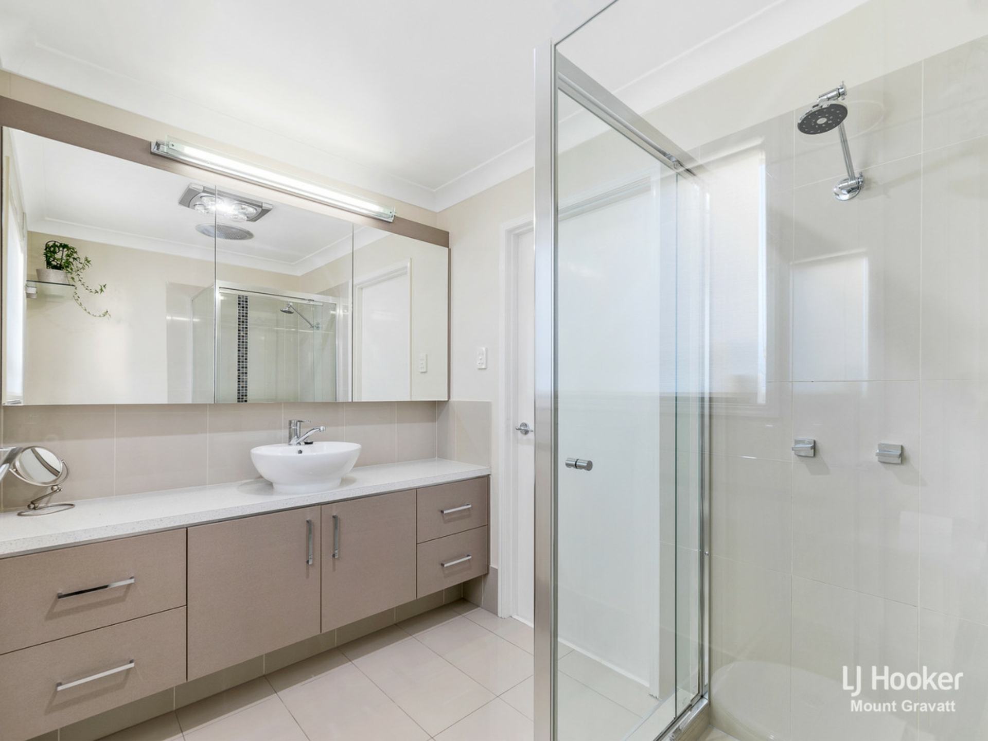 23 Blue Grass Crescent, EIGHT MILE PLAINS