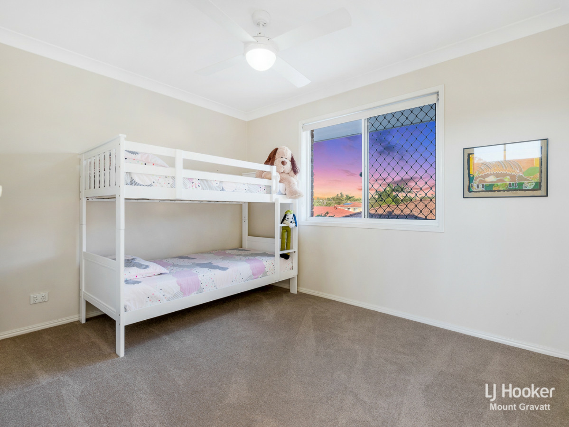 23 Blue Grass Crescent, EIGHT MILE PLAINS