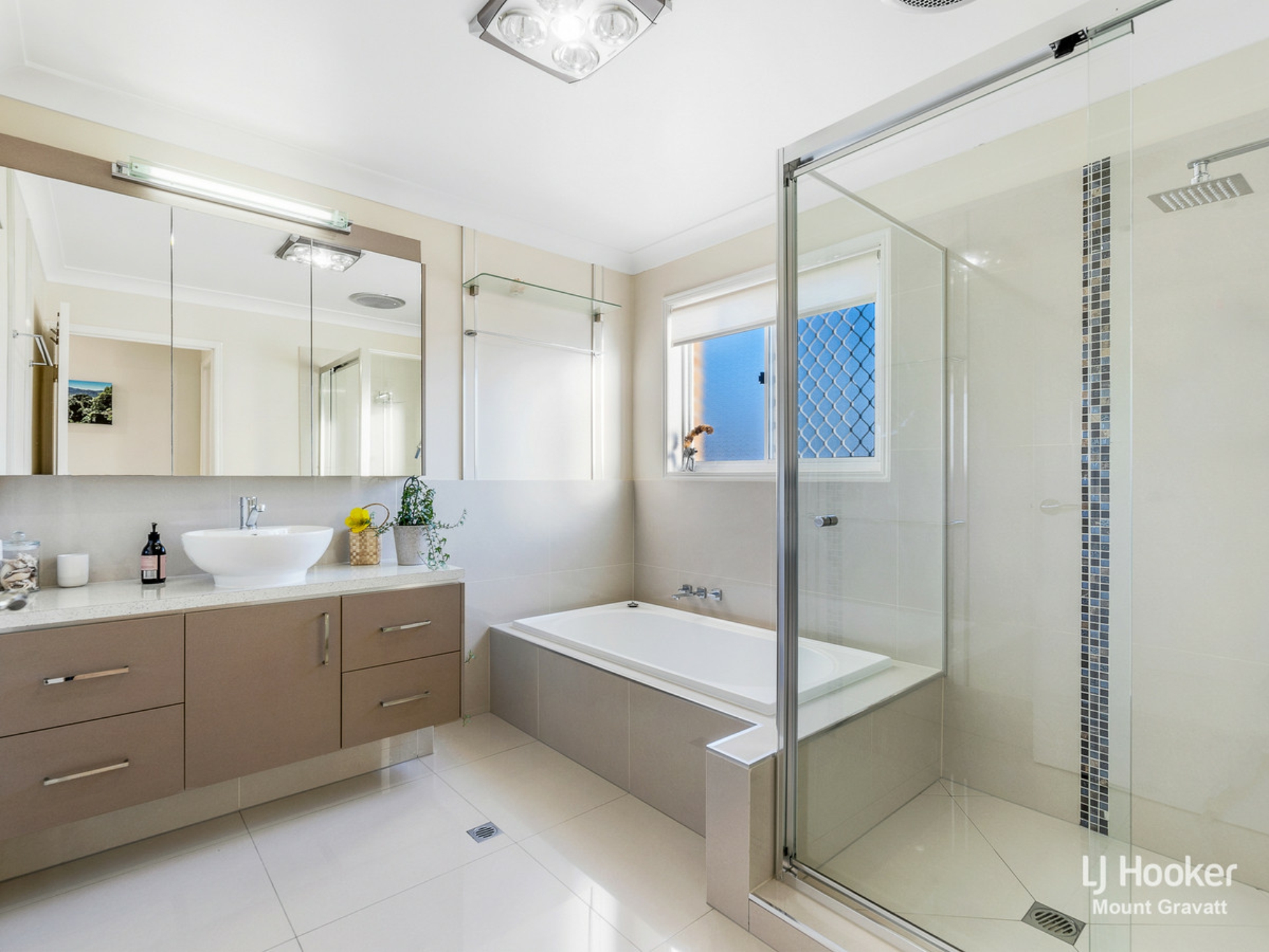 23 Blue Grass Crescent, EIGHT MILE PLAINS