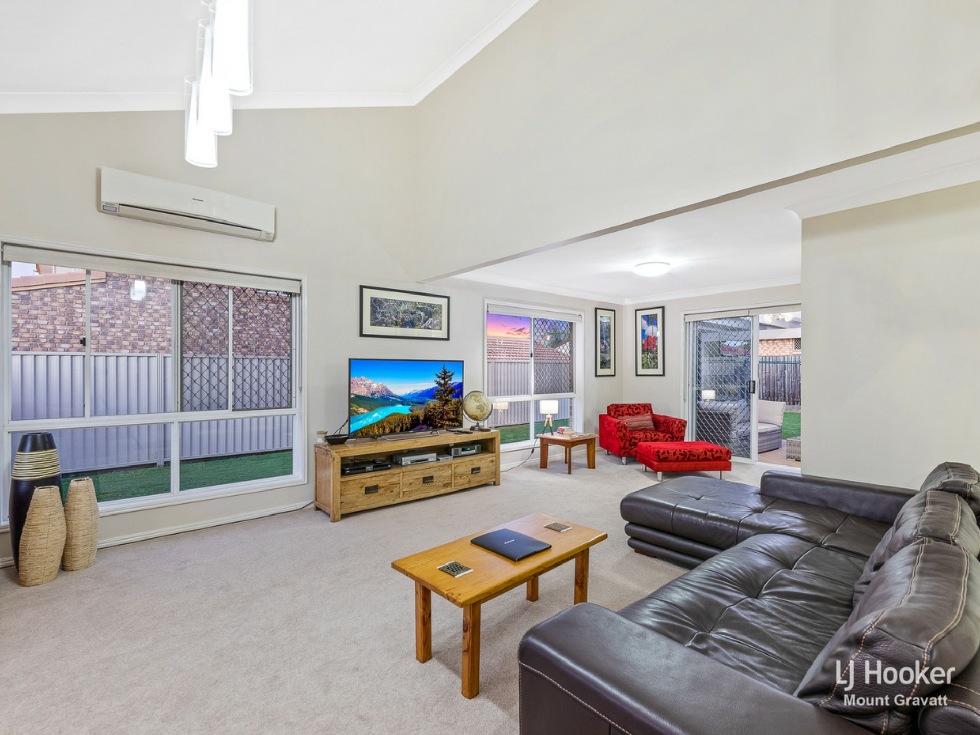 23 Blue Grass Crescent, EIGHT MILE PLAINS
