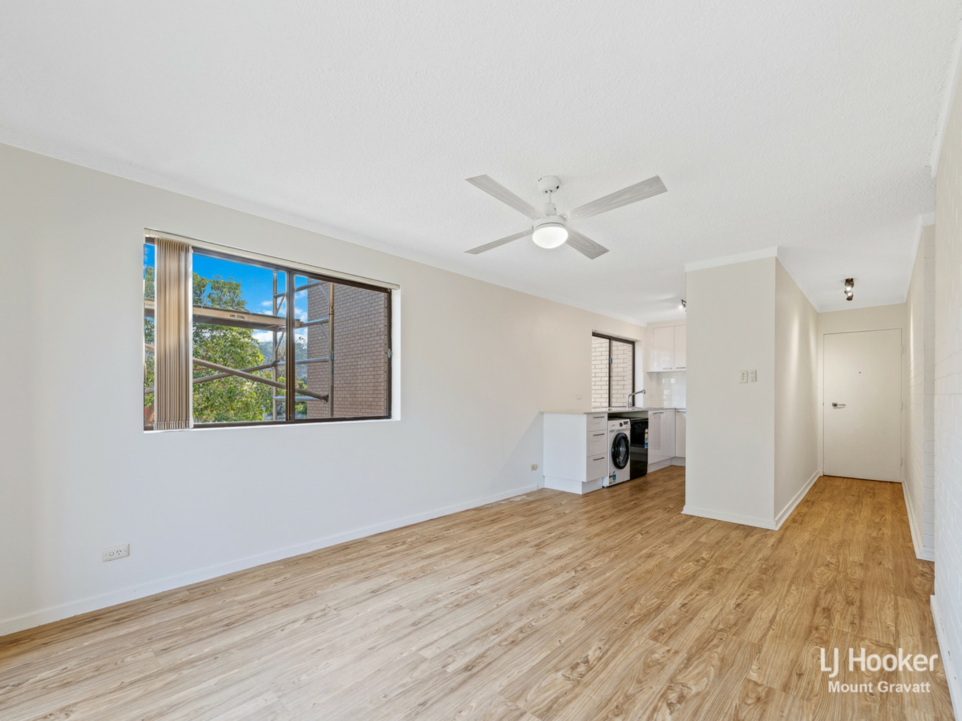 3/2 Raintree Street Mansfield QLD Property Details LJ Hooker