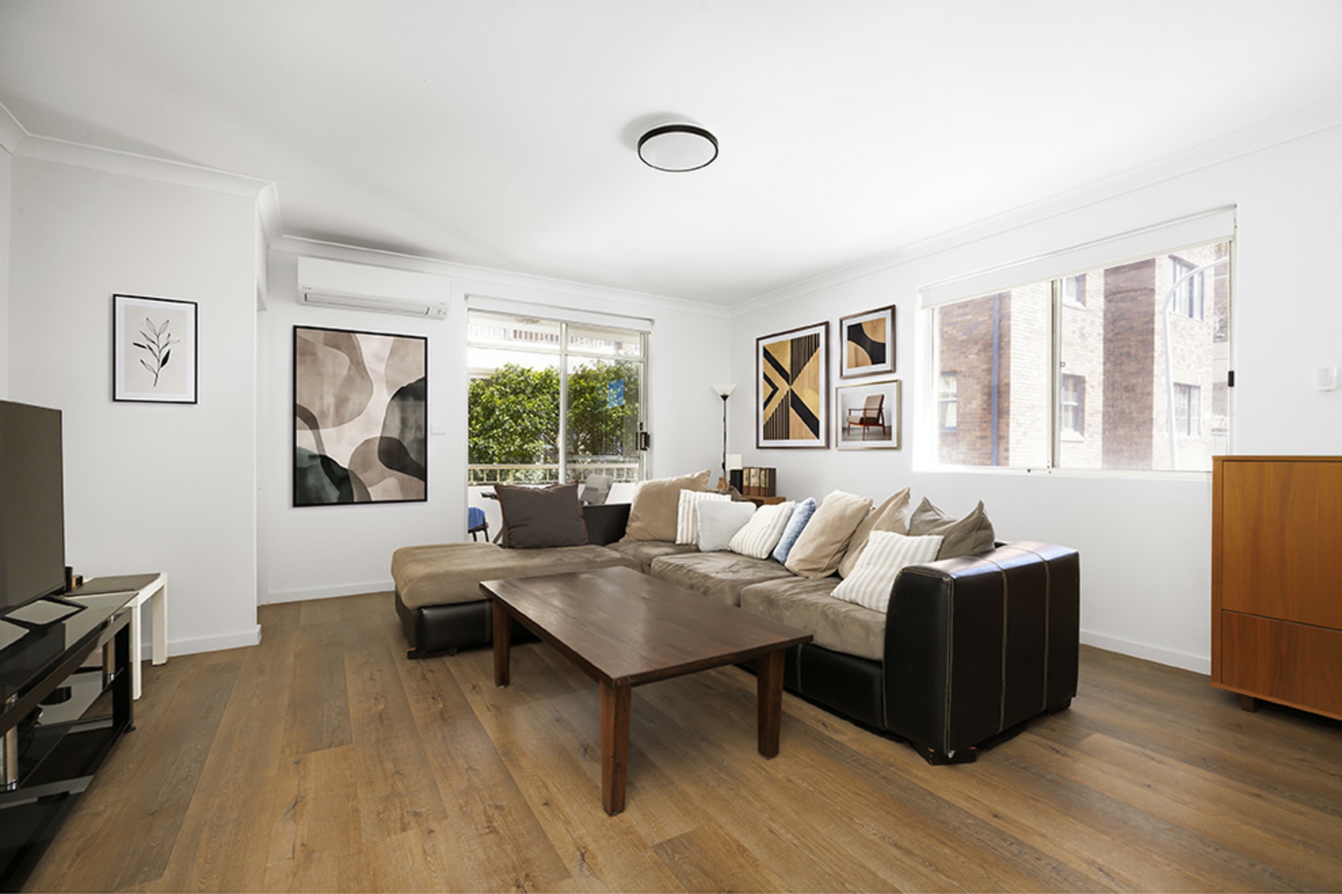 4/10-12 Edward Street — photo 3 of 7