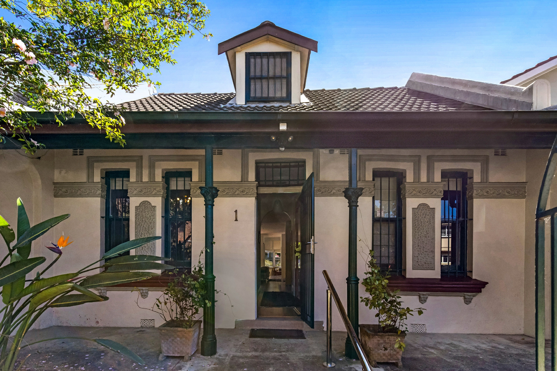 1 Simpson Street — photo 5 of 5