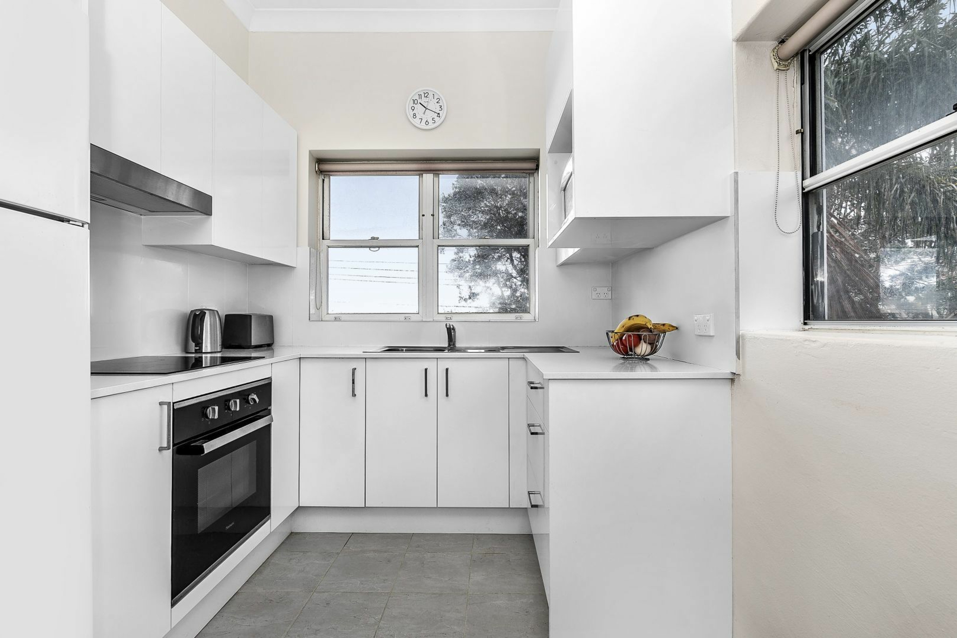 6/6 John Street — photo 2 of 7