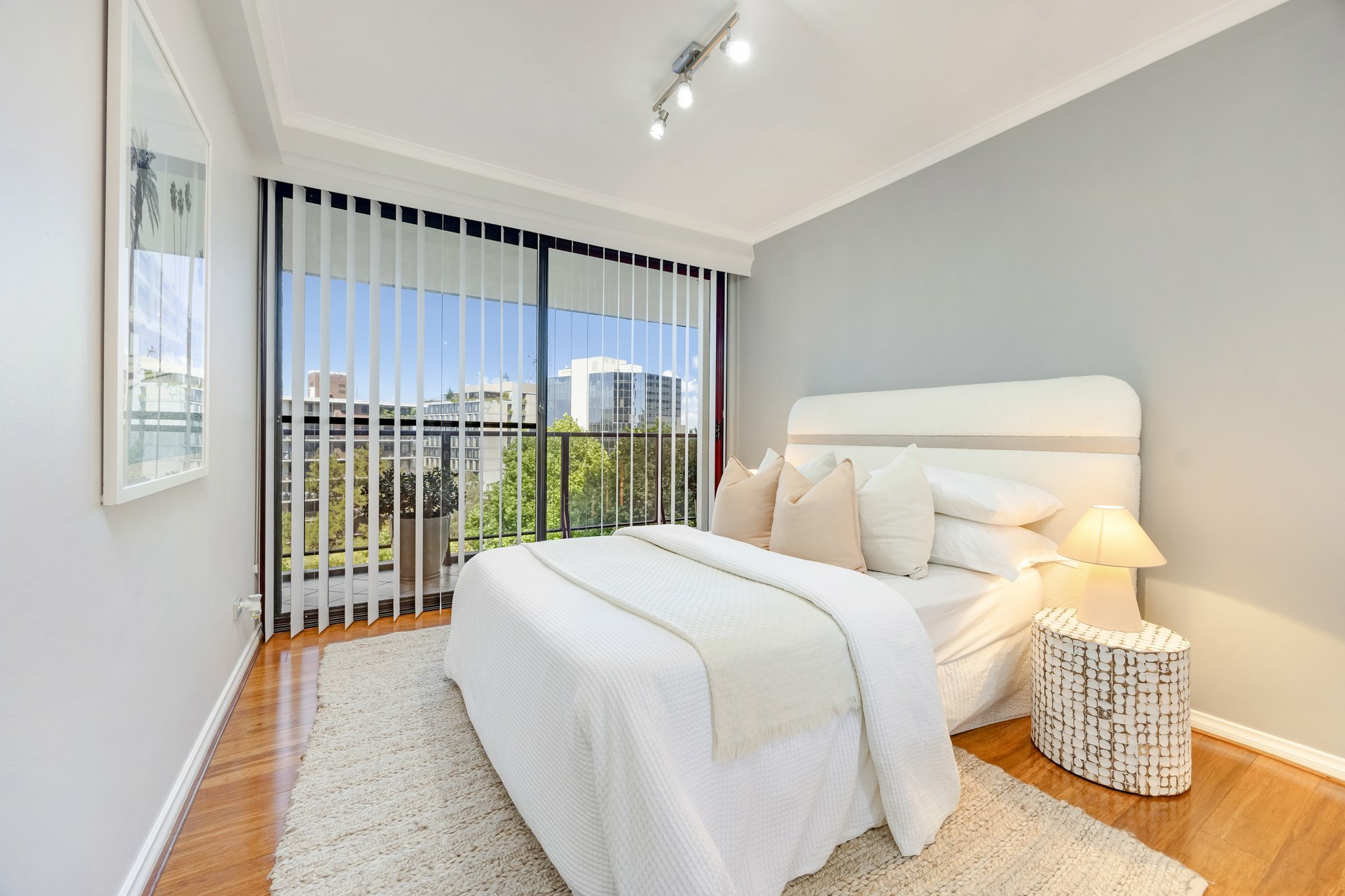 33/2A Hollywood Avenue — photo 8 of 13