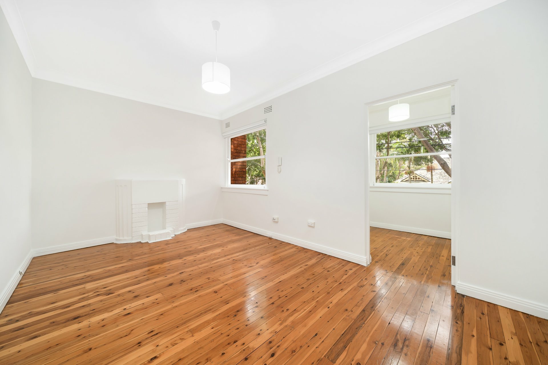 5/11 Porter Street — photo from LJ Hooker Bondi Junction