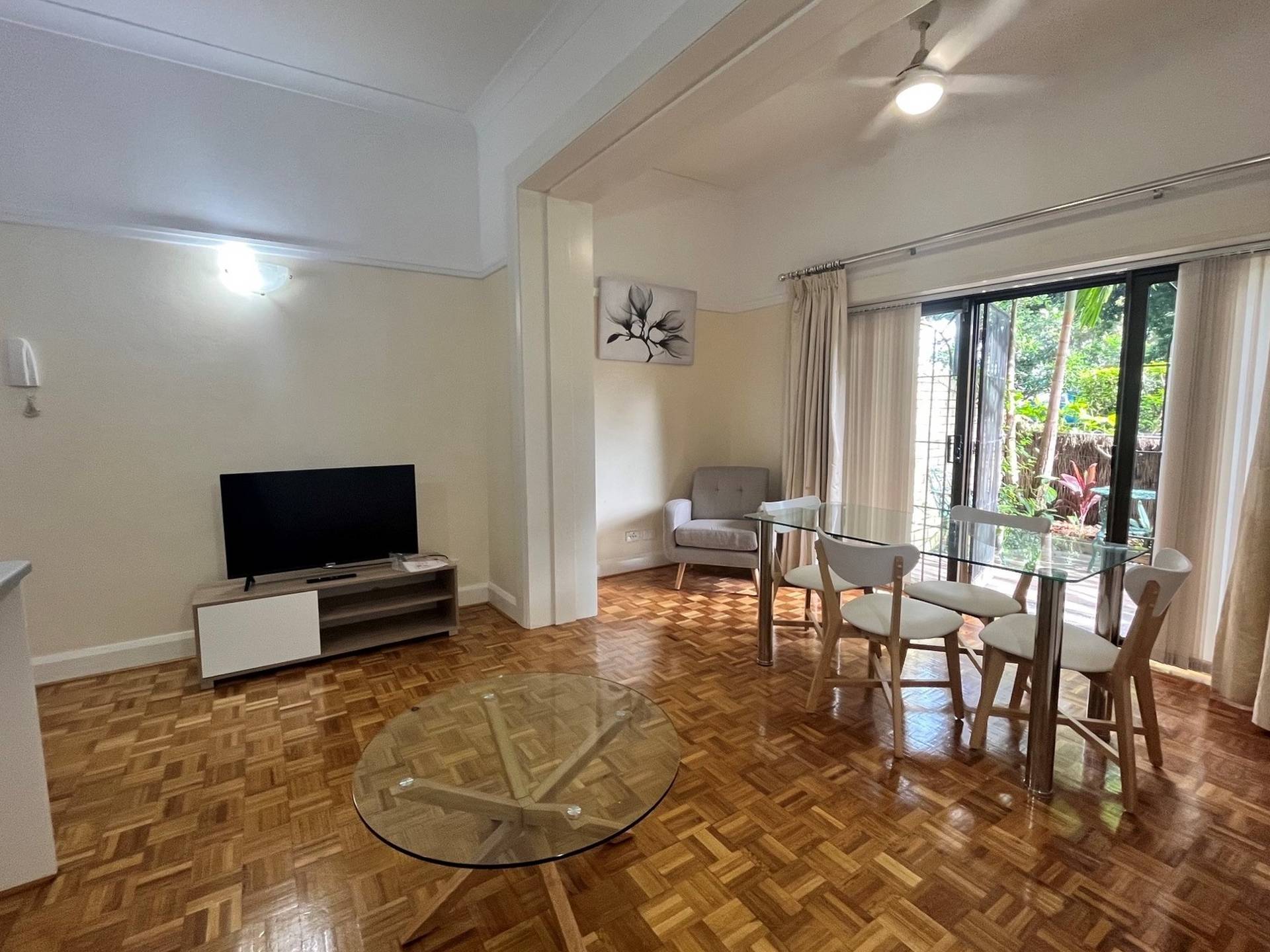 1/2 New Beach Road, DARLING POINT