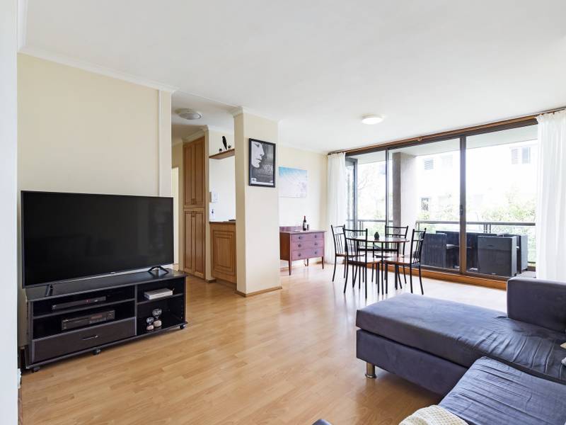 33/22-28 Penkivil Street, Bondi