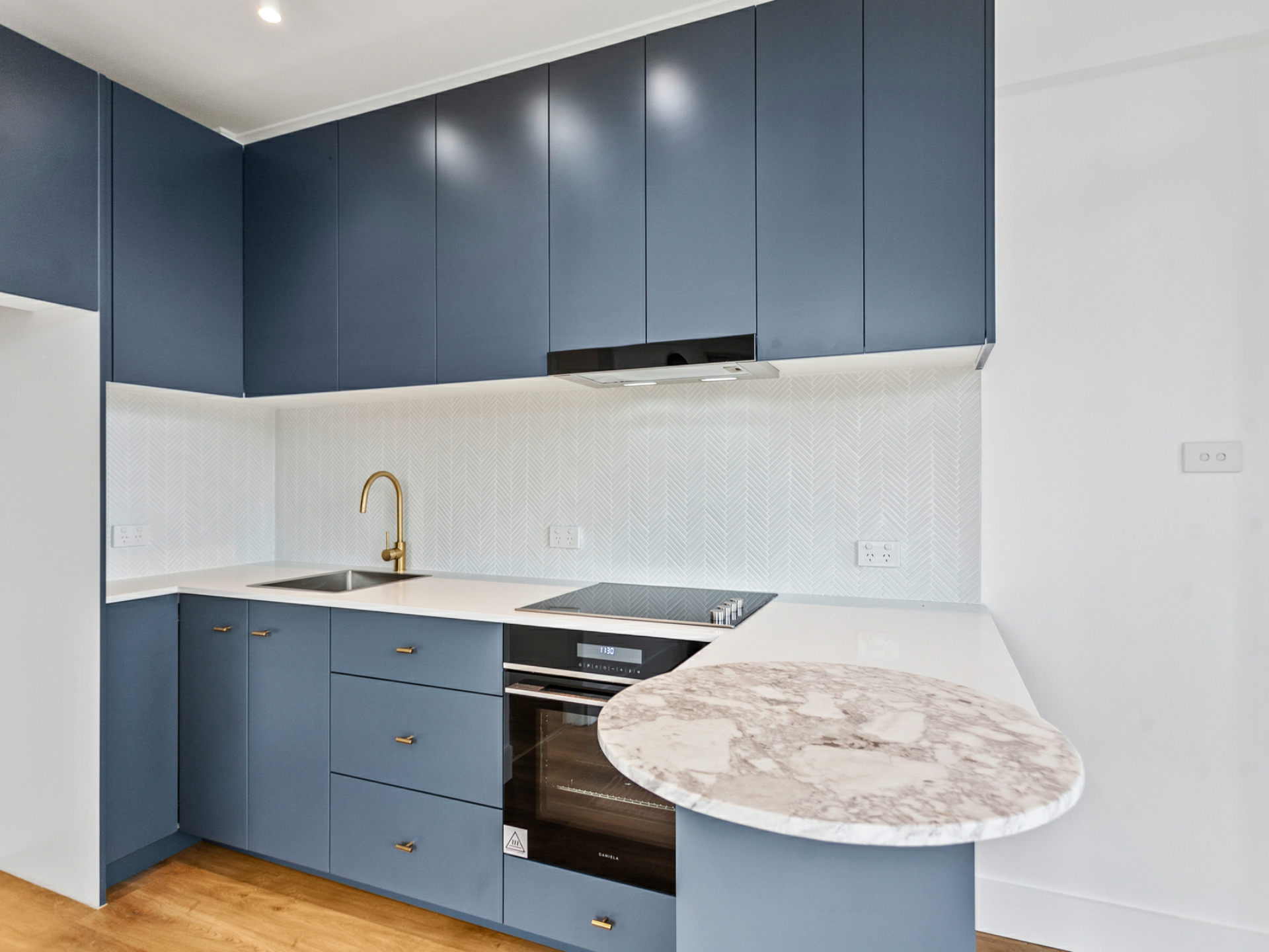 15/83 Old South Head Road, BONDI JUNCTION