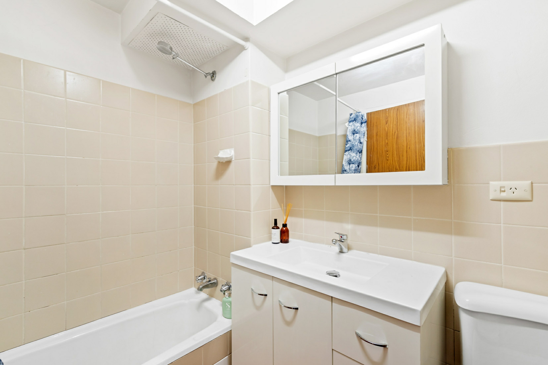 16/5-7 MacPherson Street, WAVERLEY