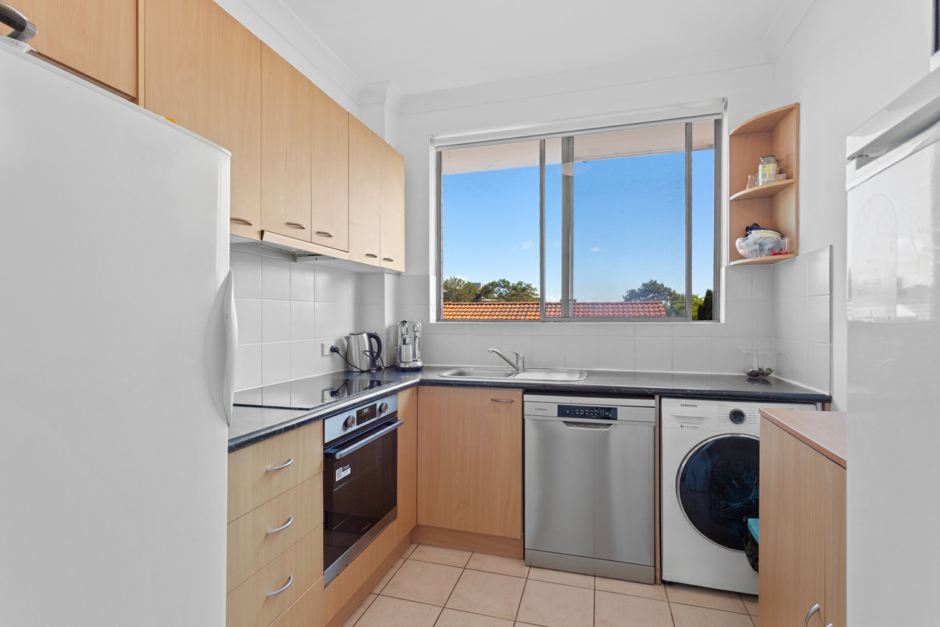 8/37 Penkivil Street, BONDI