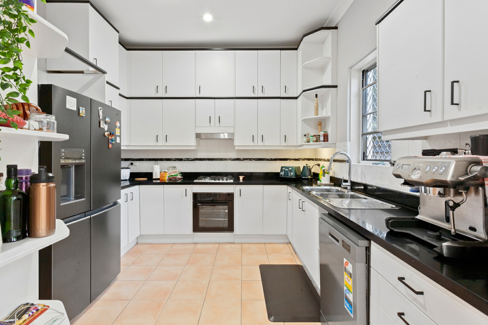 2 Doran Street — photo 4 of 6