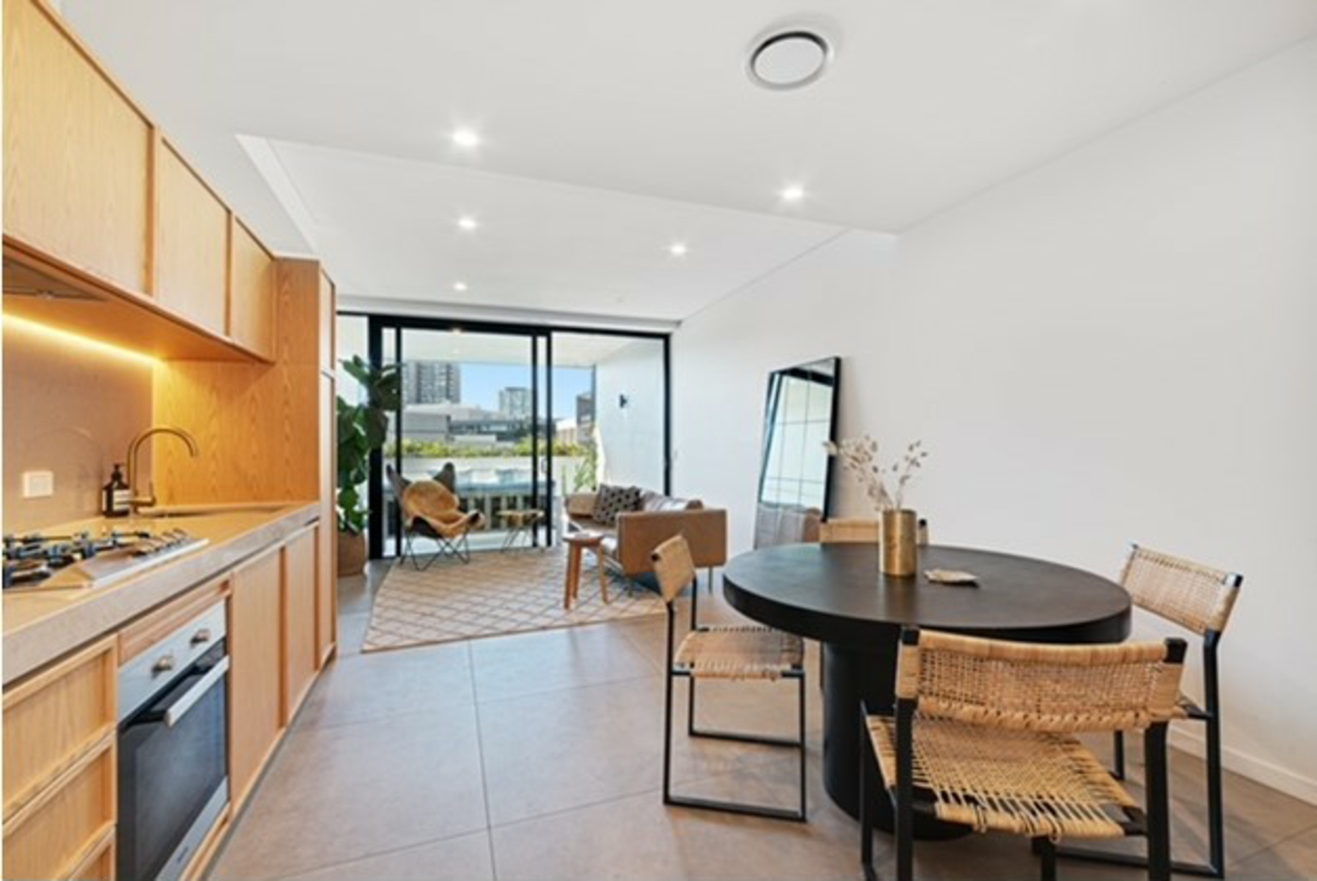 406/832 Elizabeth Street, WATERLOO