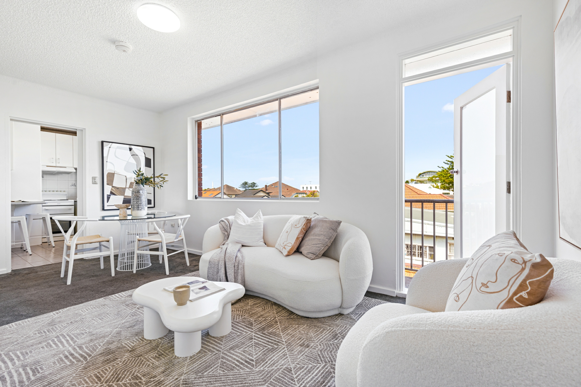 8/30 Beach Road, BONDI BEACH