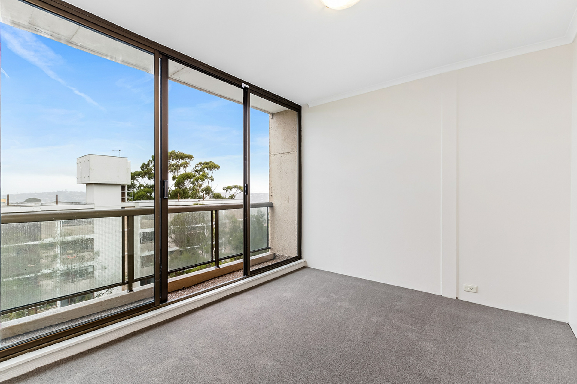 37/22-28 Penkivil Street, BONDI