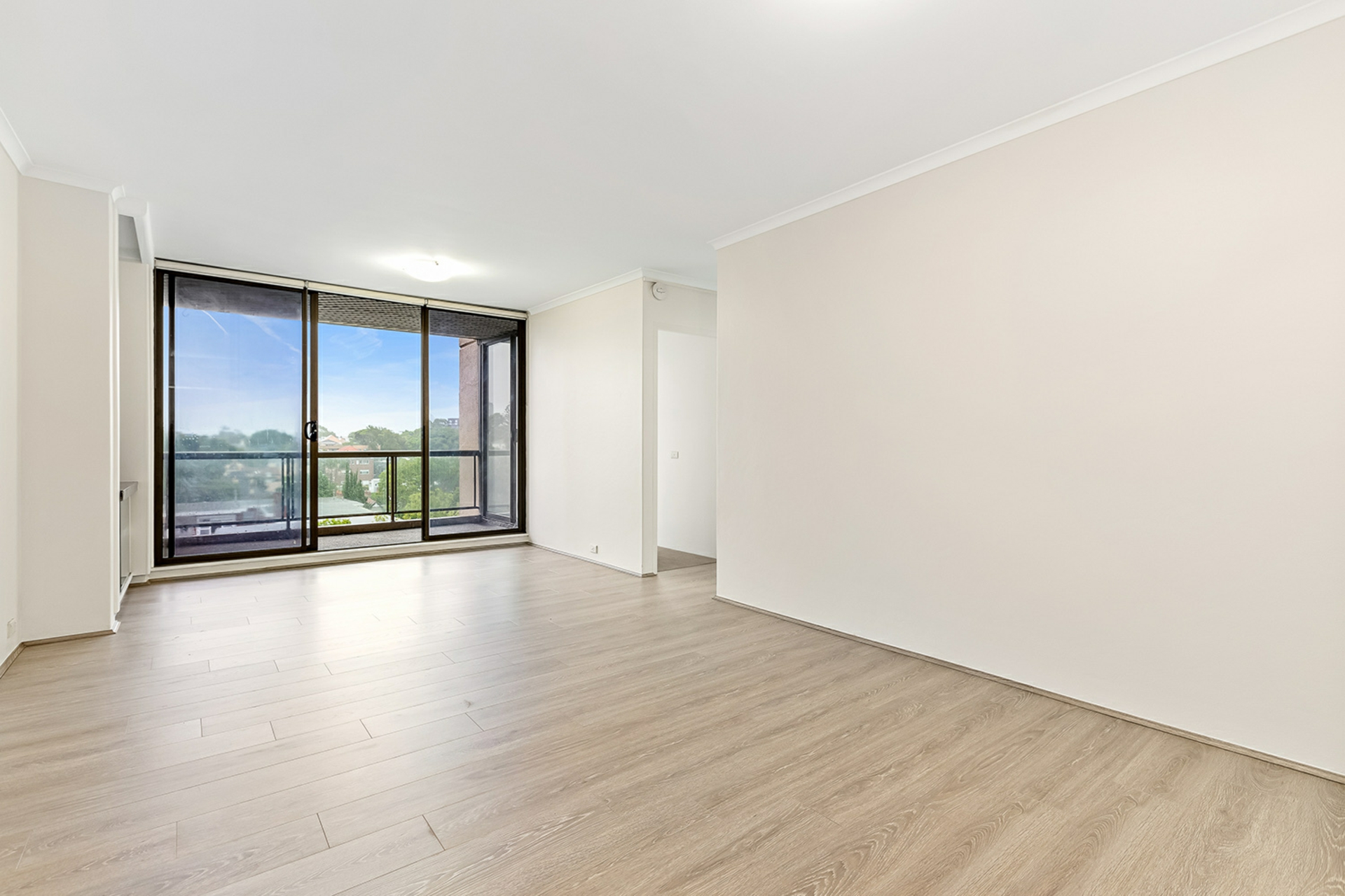 37/22-28 Penkivil Street, BONDI
