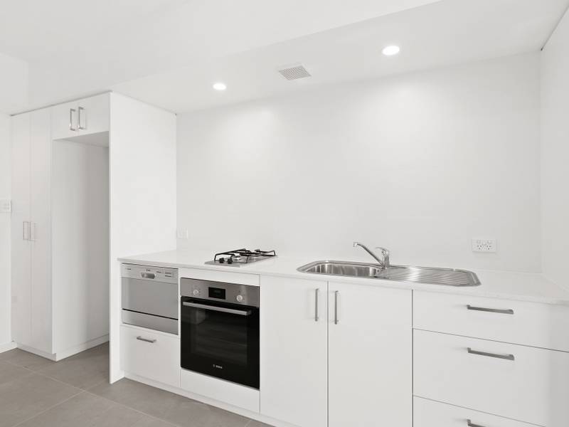 6/100 Ocean View Drive, WAMBERAL