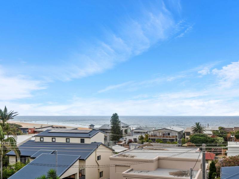 6/100 Ocean View Drive, WAMBERAL