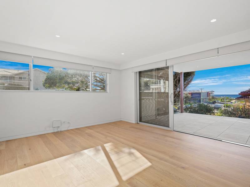 1/127 Ocean View Drive, WAMBERAL