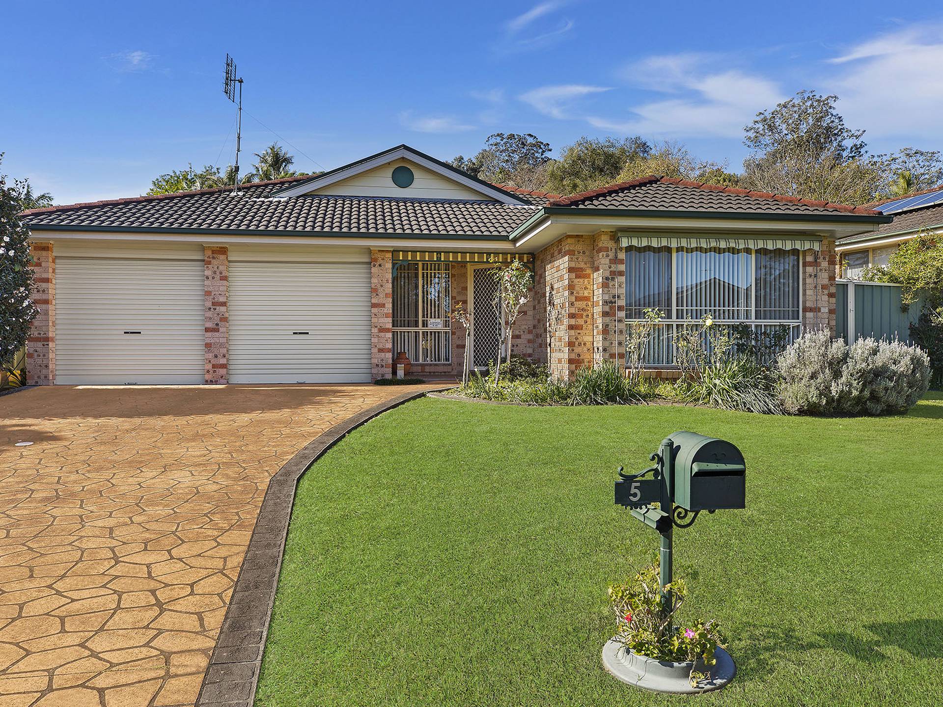 5 Pineridge Close, Lisarow