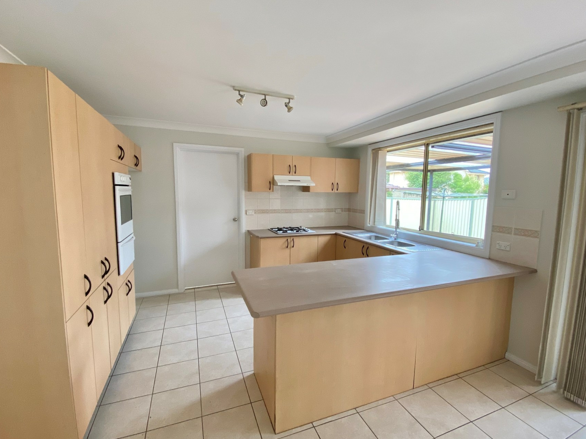 184 Karalta Road, ERINA