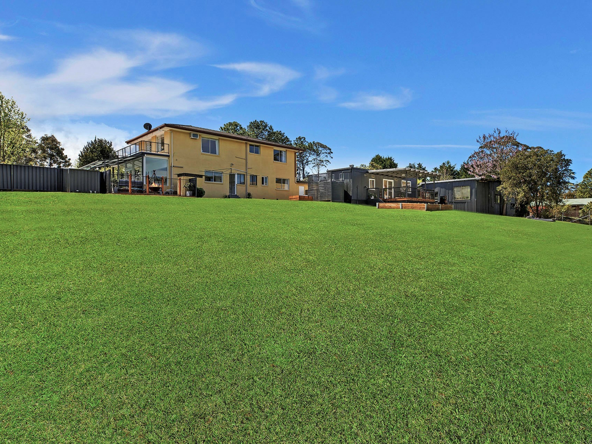 96 The Ridgeway, LISAROW