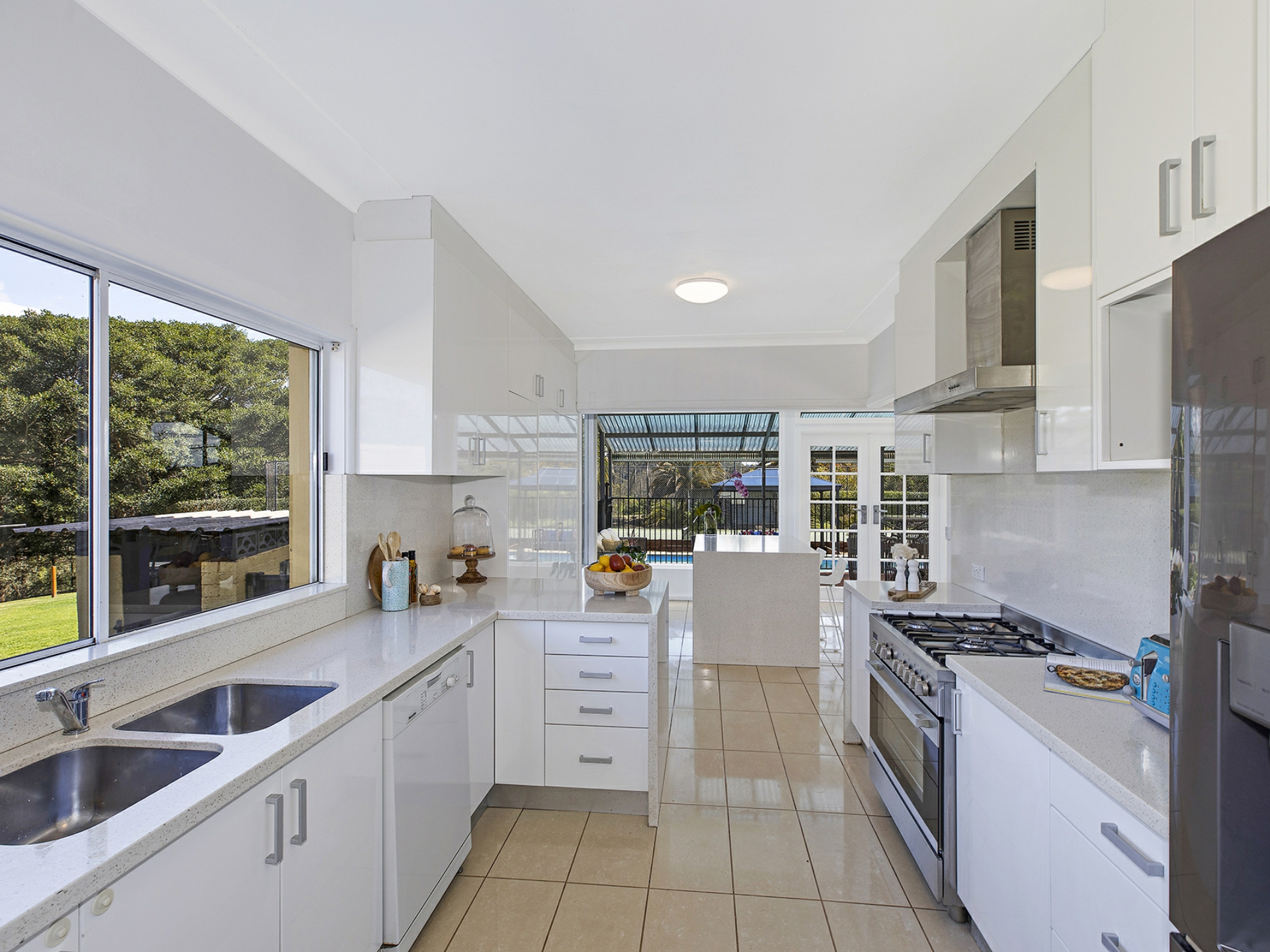 96 The Ridgeway, LISAROW
