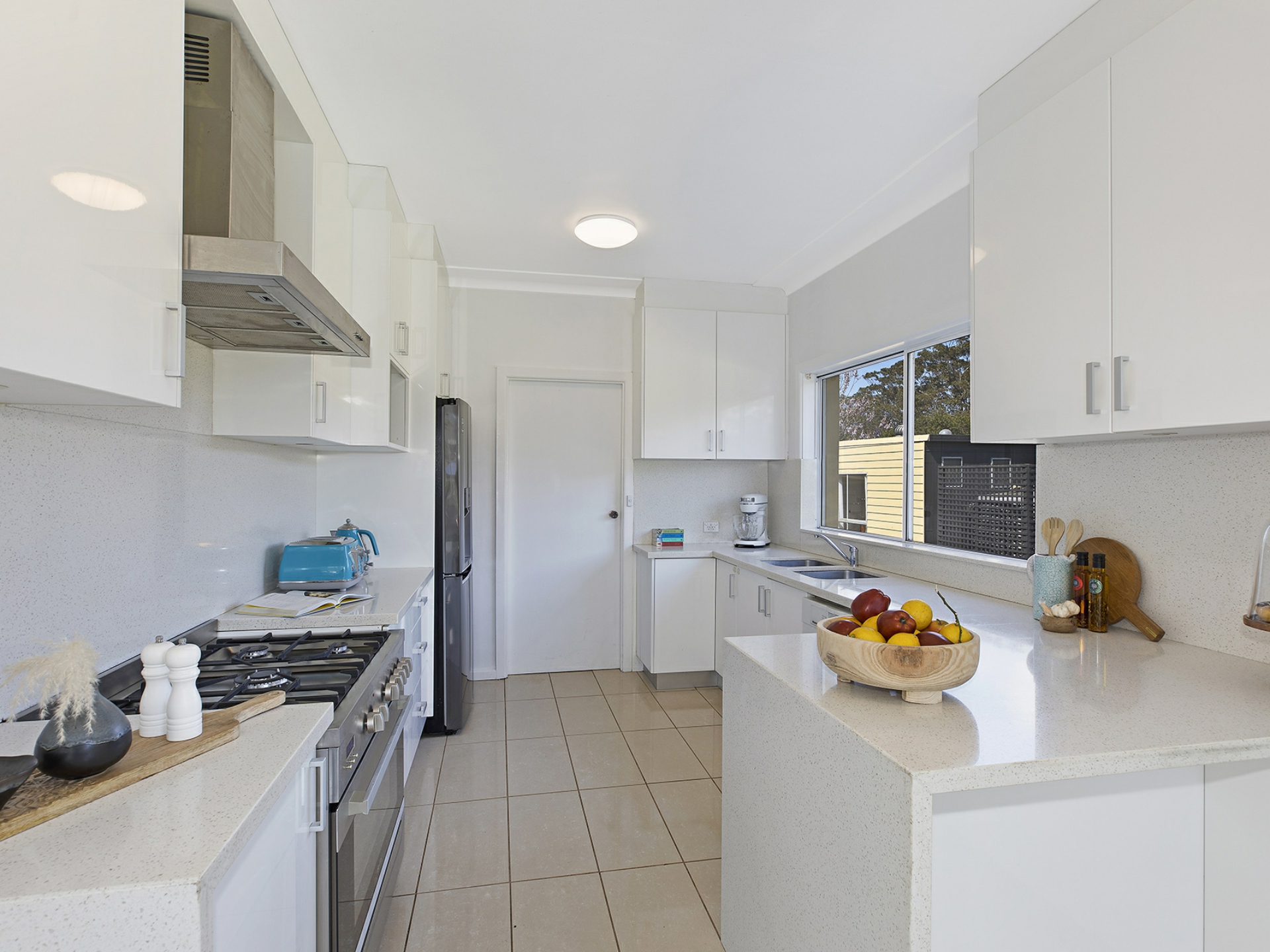 96 The Ridgeway, LISAROW
