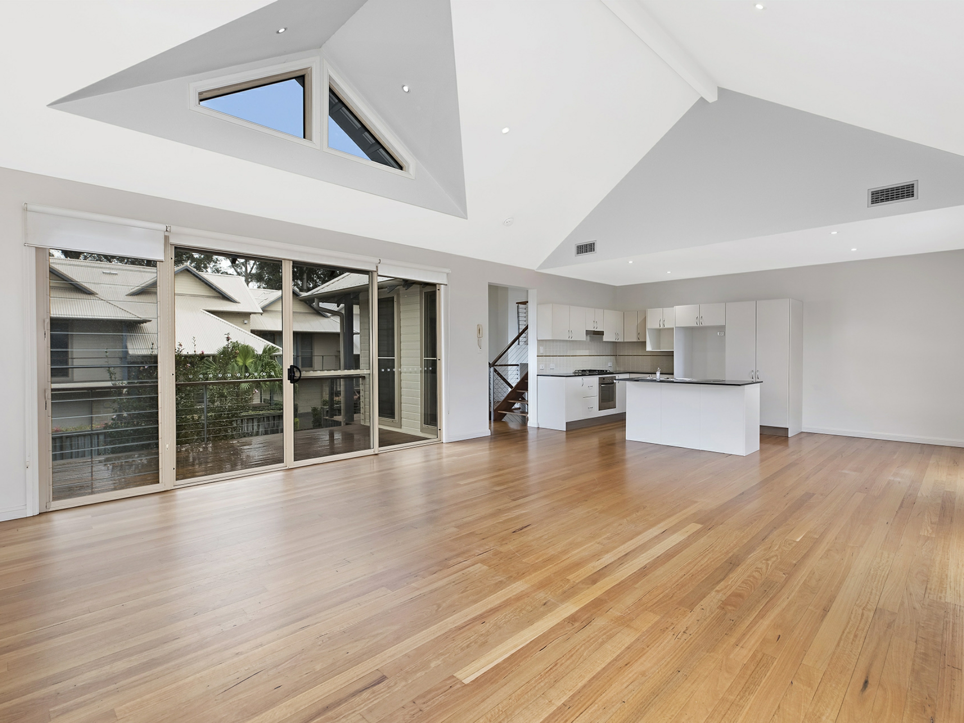 17/41-55 Terrigal Drive, TERRIGAL