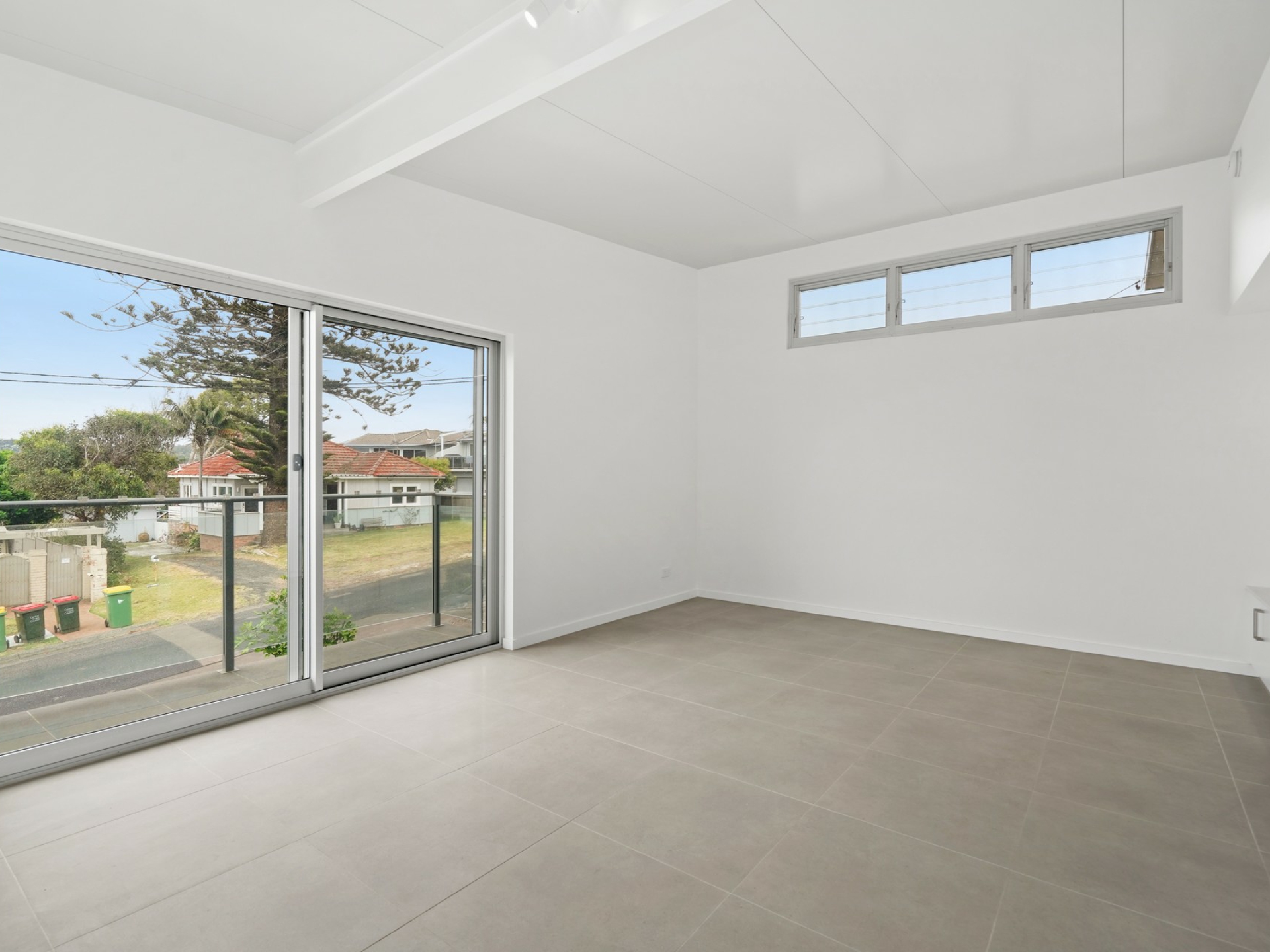 8/100 Ocean View Drive, WAMBERAL