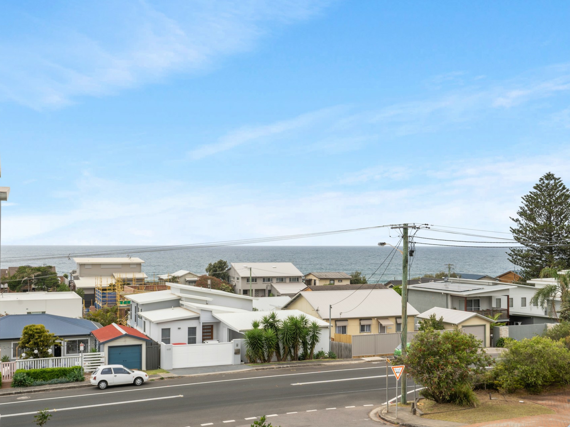 8/100 Ocean View Drive, WAMBERAL