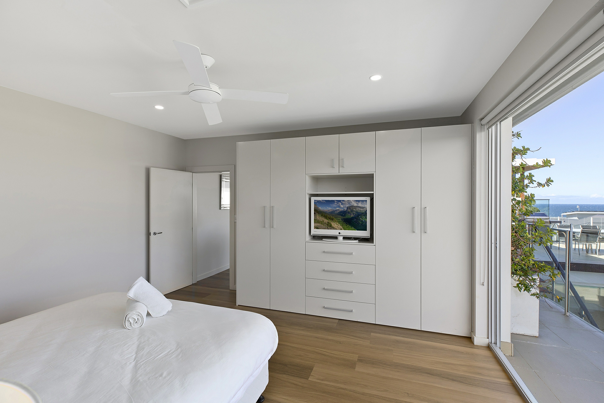 18 Dover Road, WAMBERAL