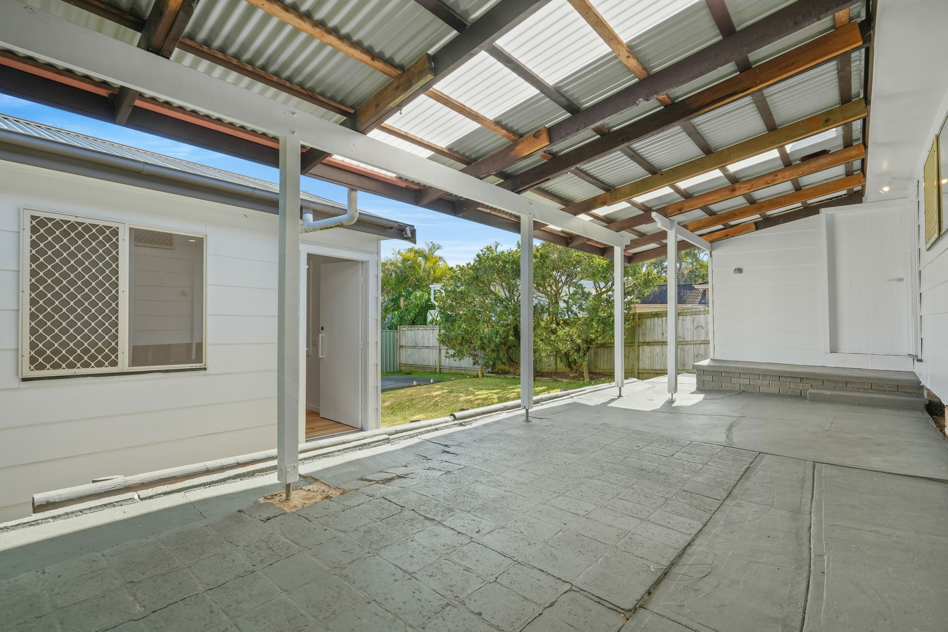 82 Lowanna Avenue, FORRESTERS BEACH