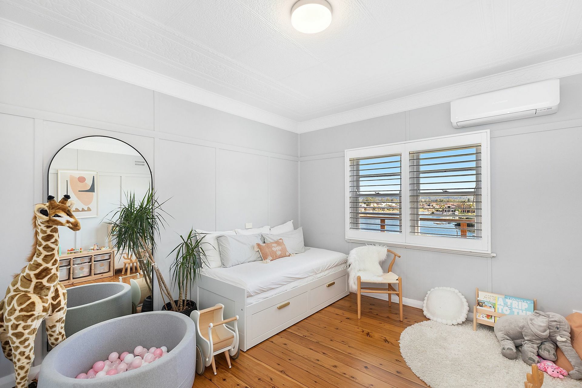 19 Empire Bay Drive, DALEYS POINT