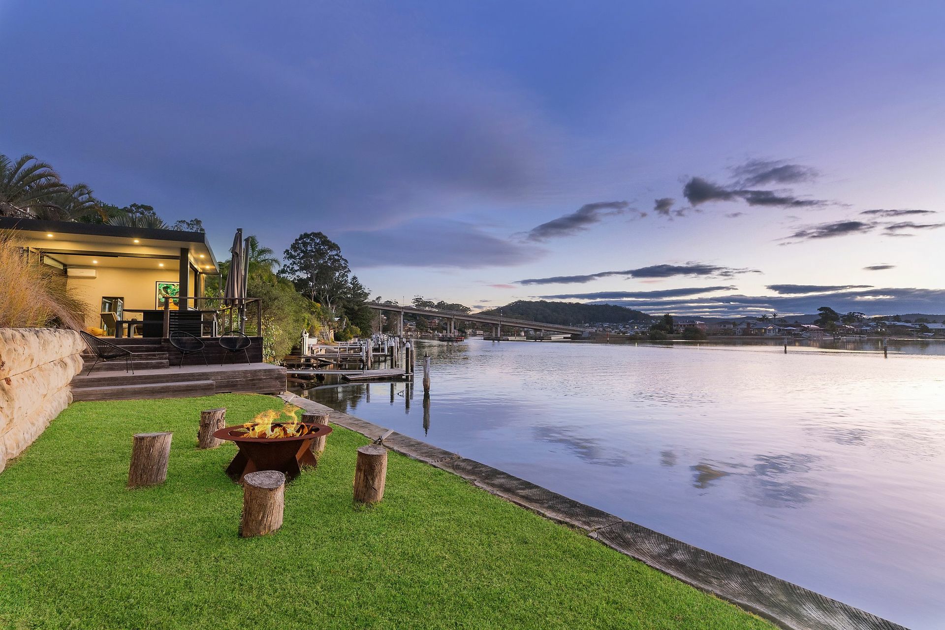 19 Empire Bay Drive, DALEYS POINT