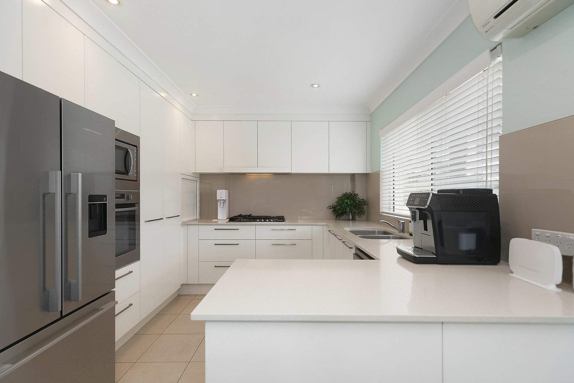 2/6 Smillie Avenue, Terrigal