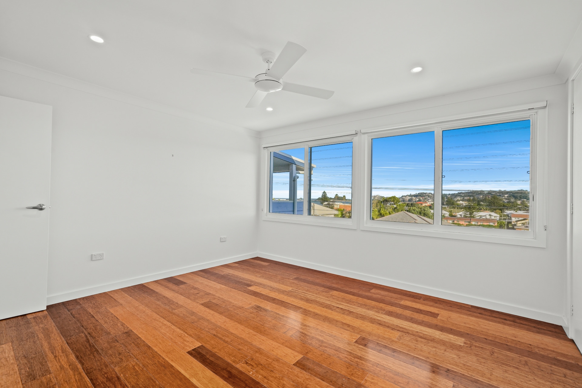 9 Lumeah Avenue, WAMBERAL
