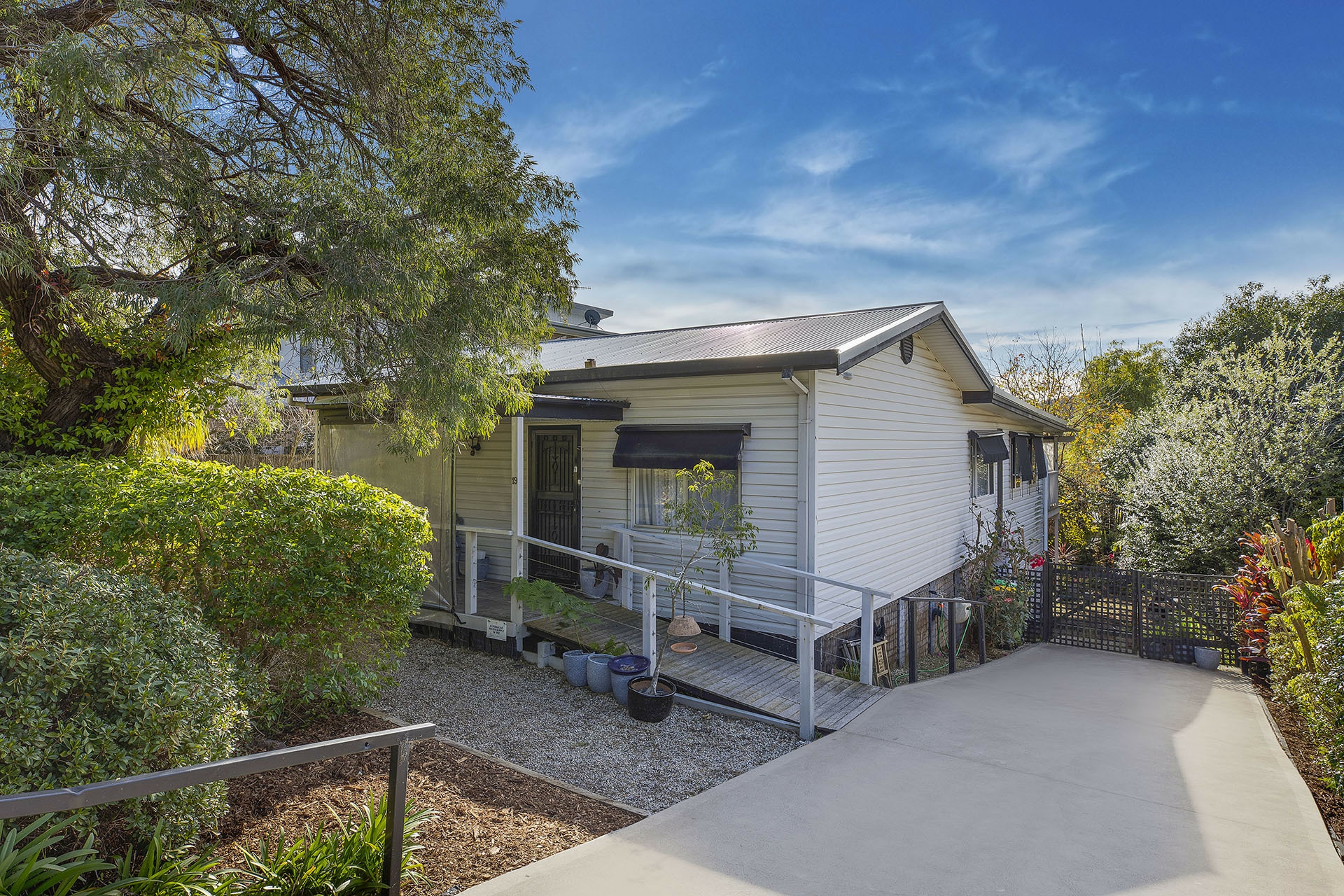 19 Hilltop Road, WAMBERAL