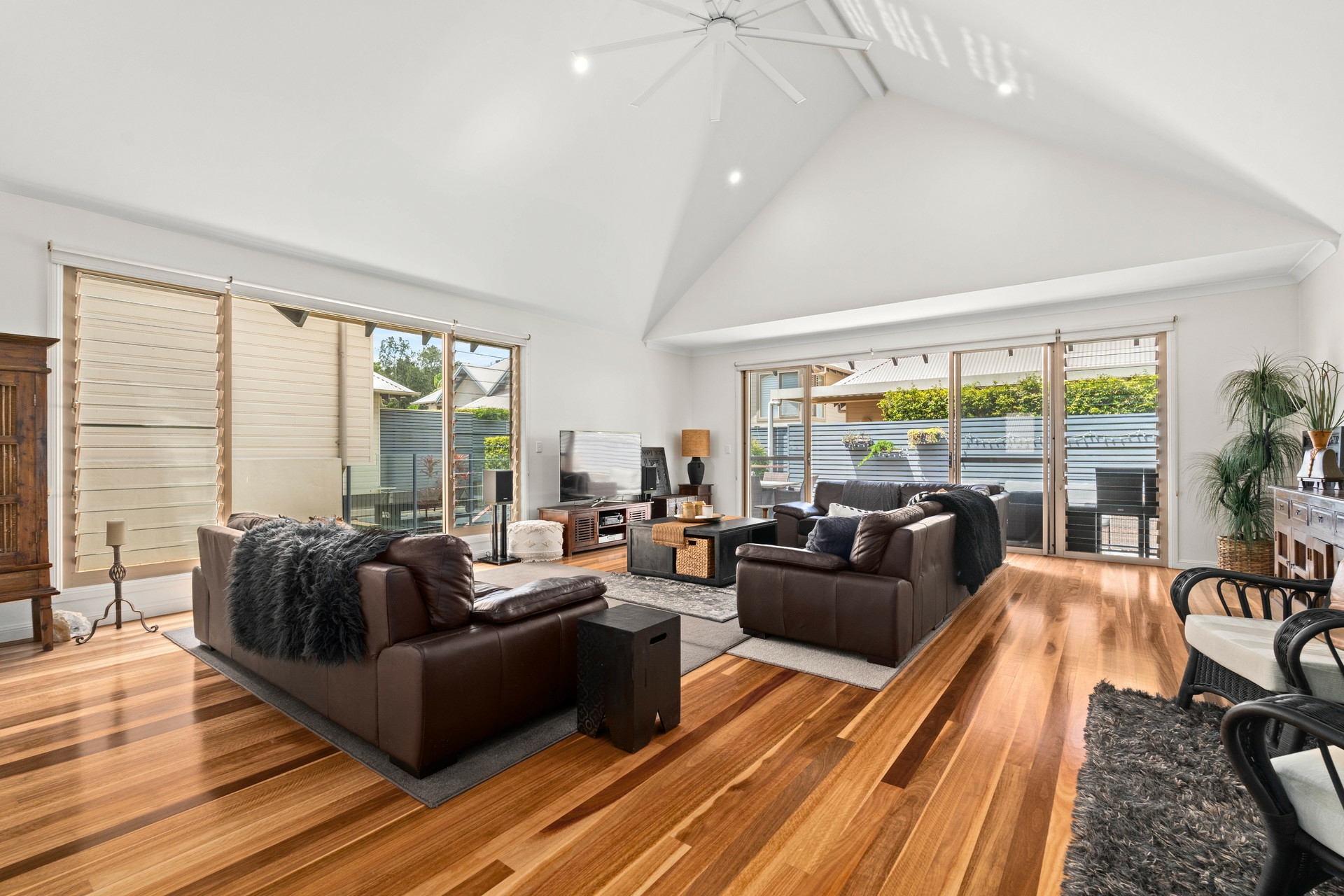 27/41-55 Terrigal Drive, TERRIGAL