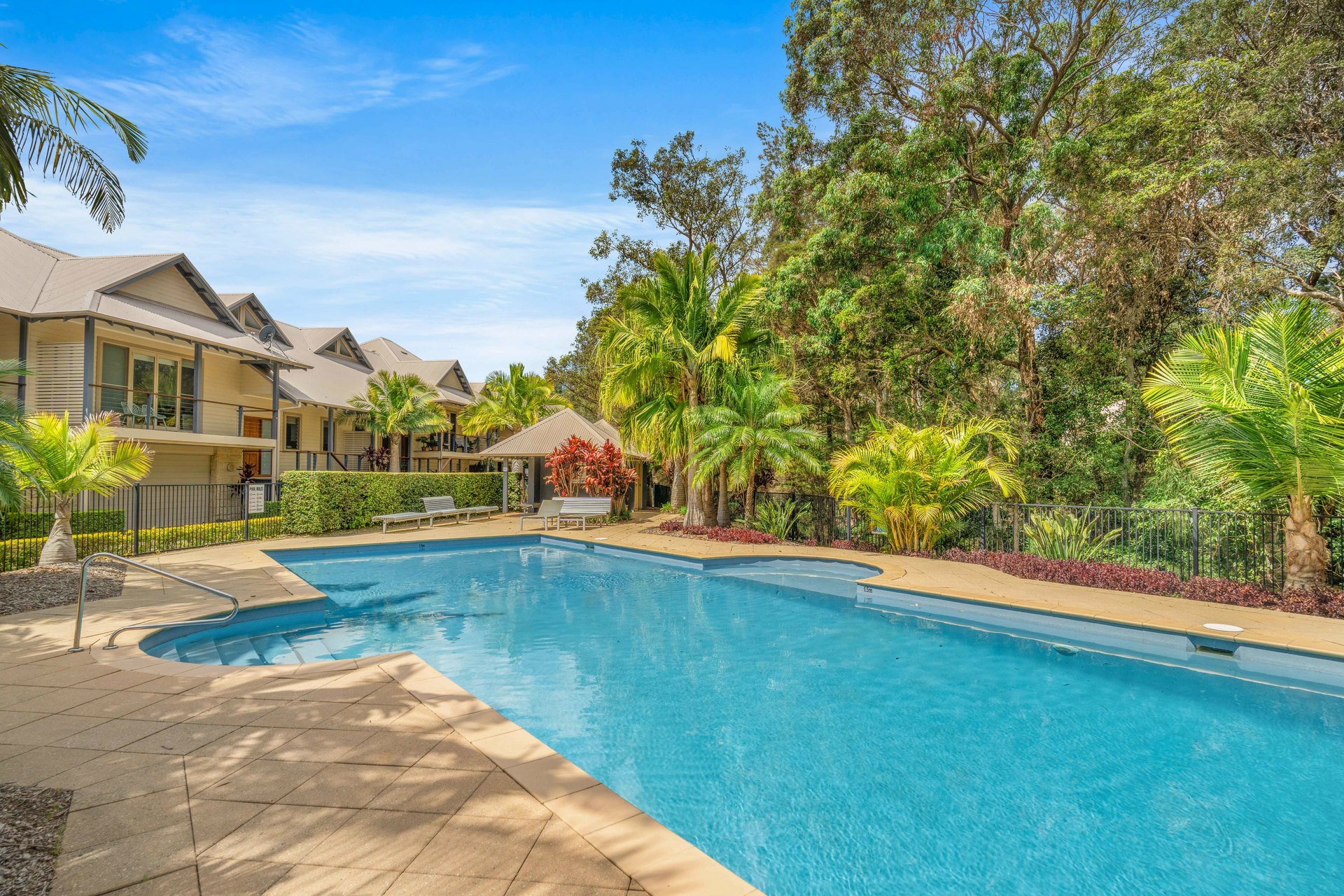 27/41-55 Terrigal Drive, TERRIGAL