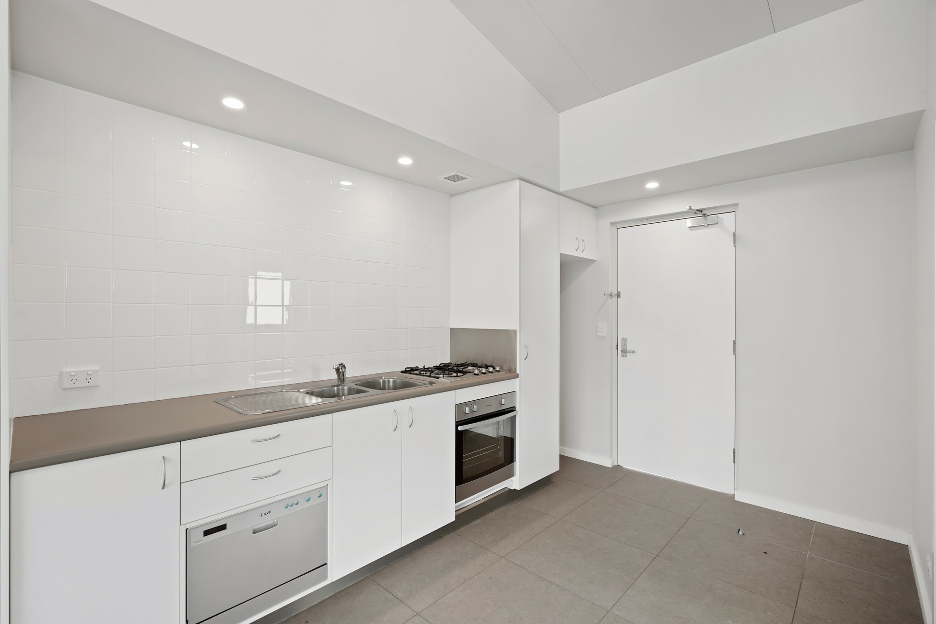 2/21 Jarrett Street, NORTH GOSFORD