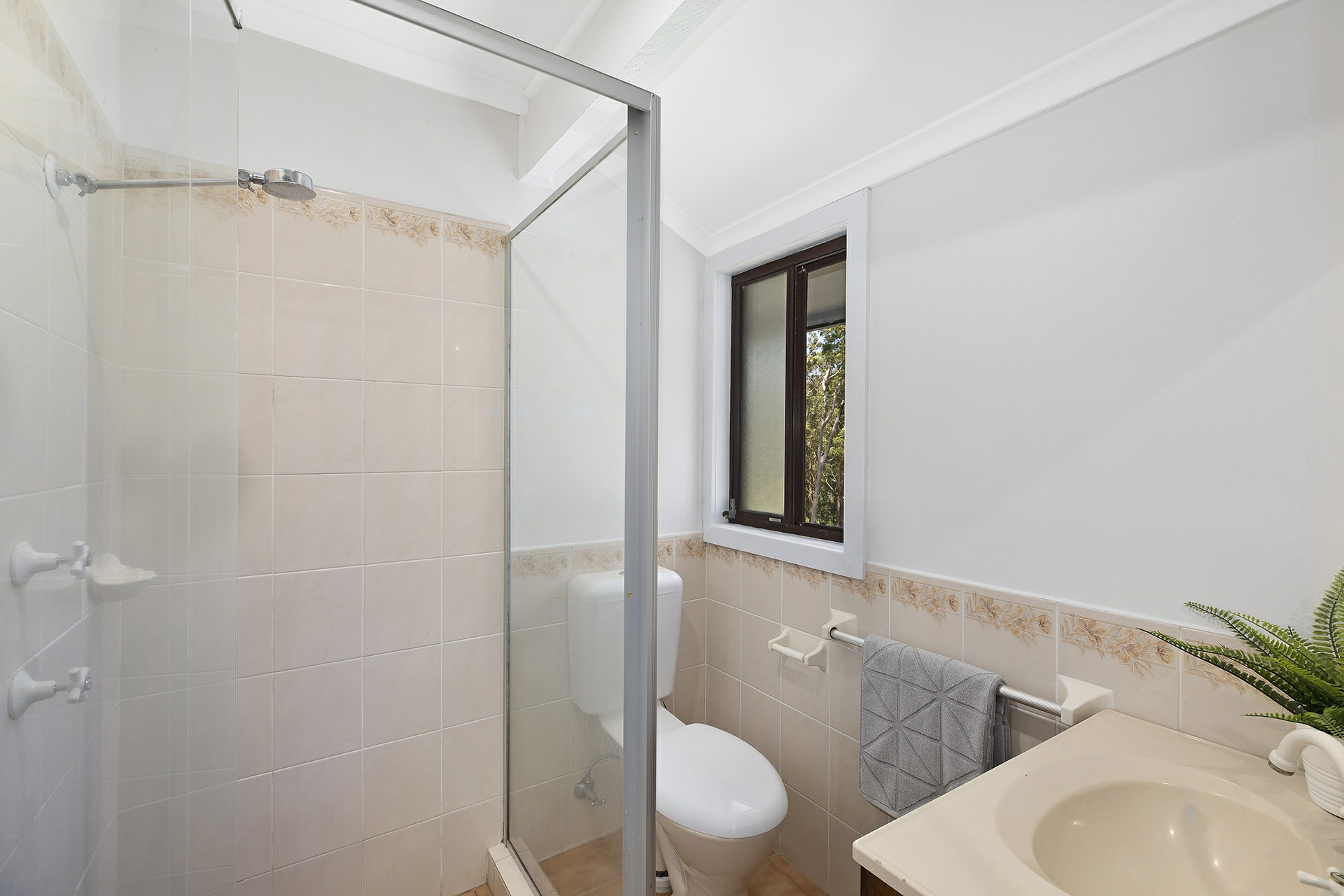 10 Yowie Close, BENSVILLE