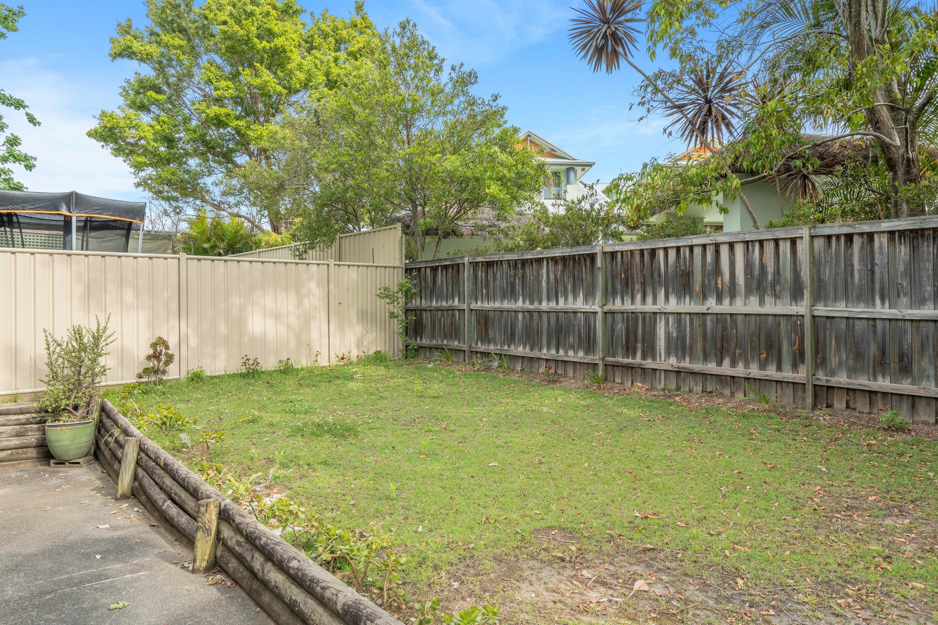 2/83 Willoughby Road, TERRIGAL