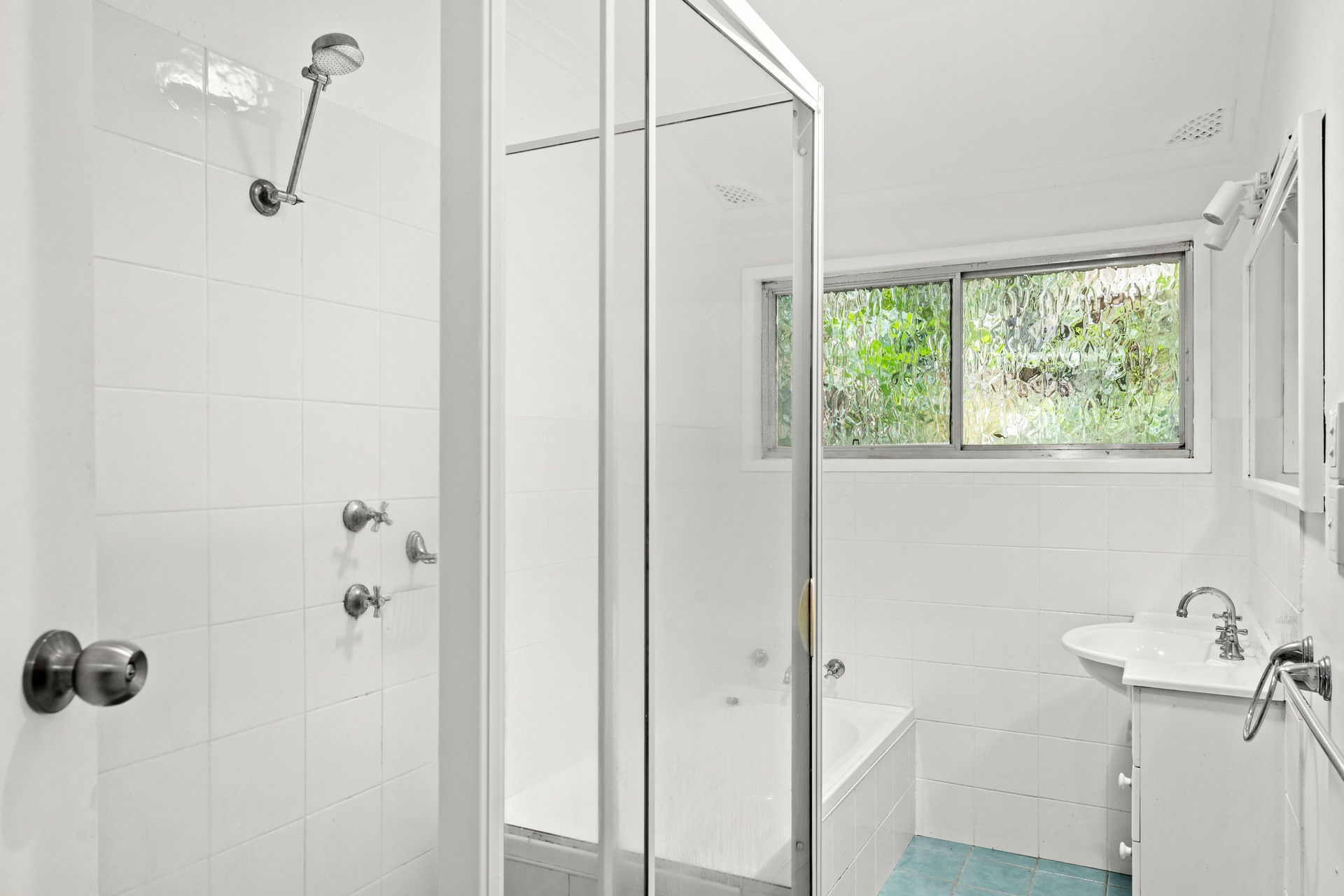 5 Francis Road, NORTH AVOCA