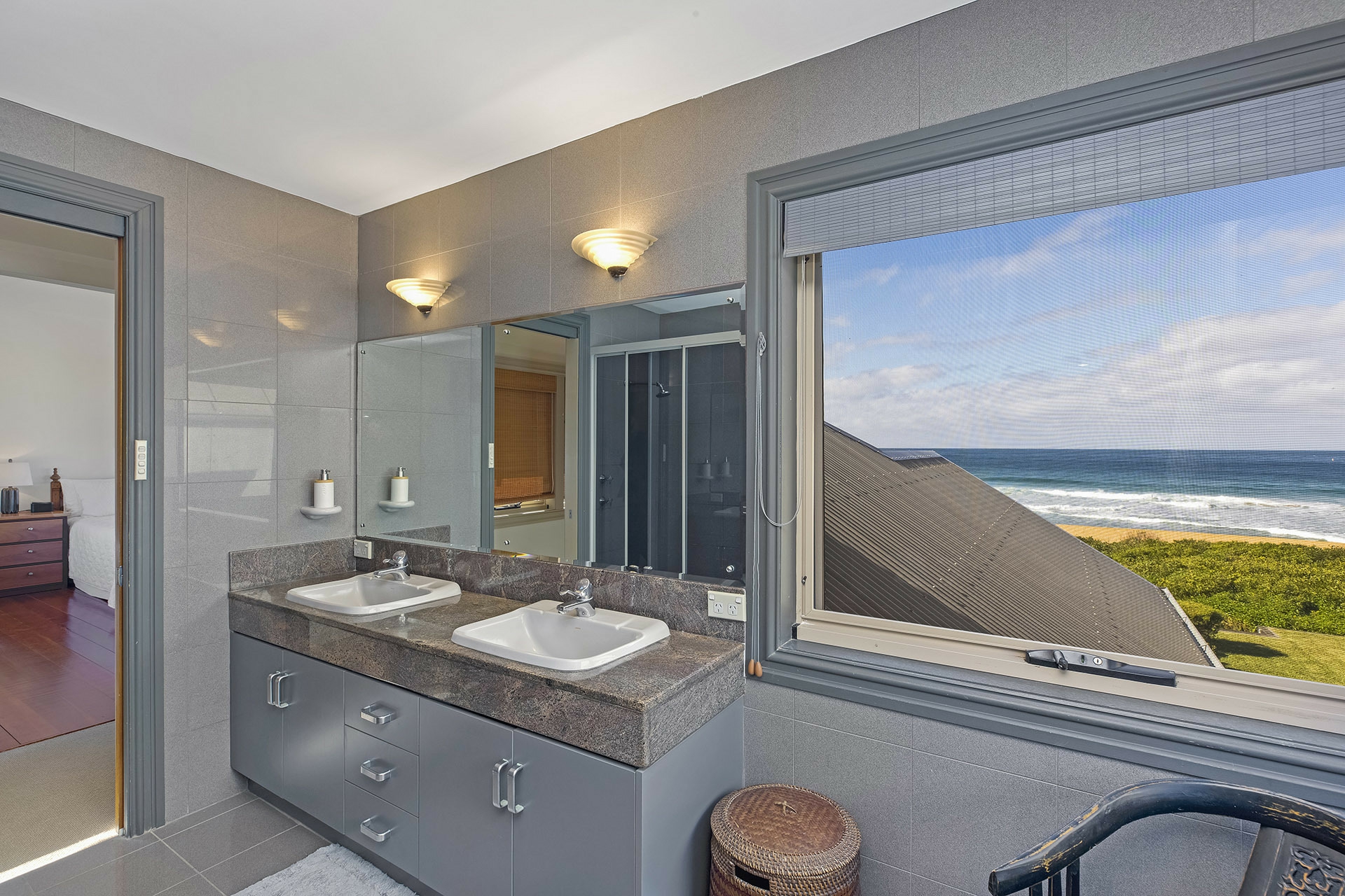 24 North Avoca Parade, North Avoca