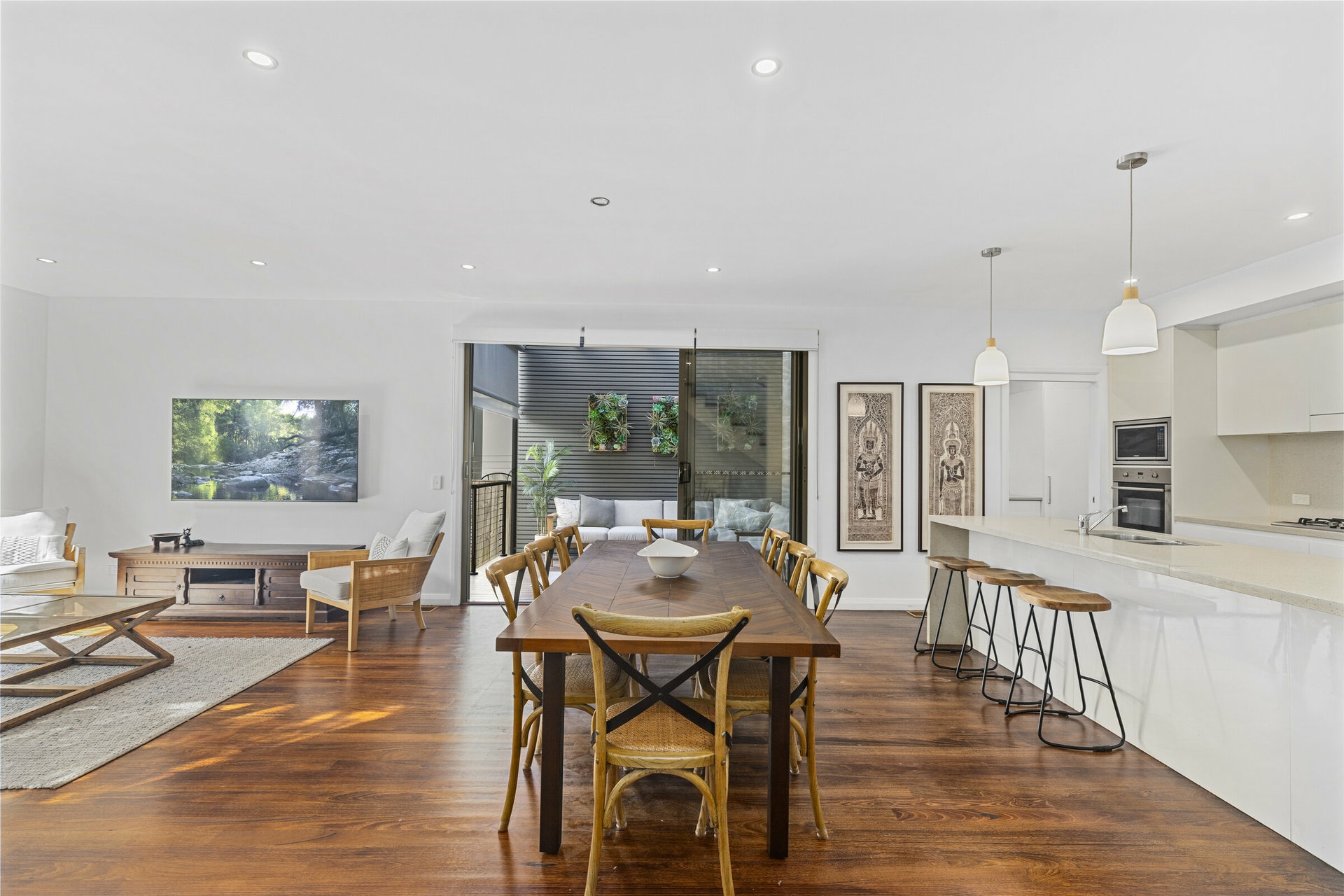 10B Chantell Avenue — photo 3 of 26