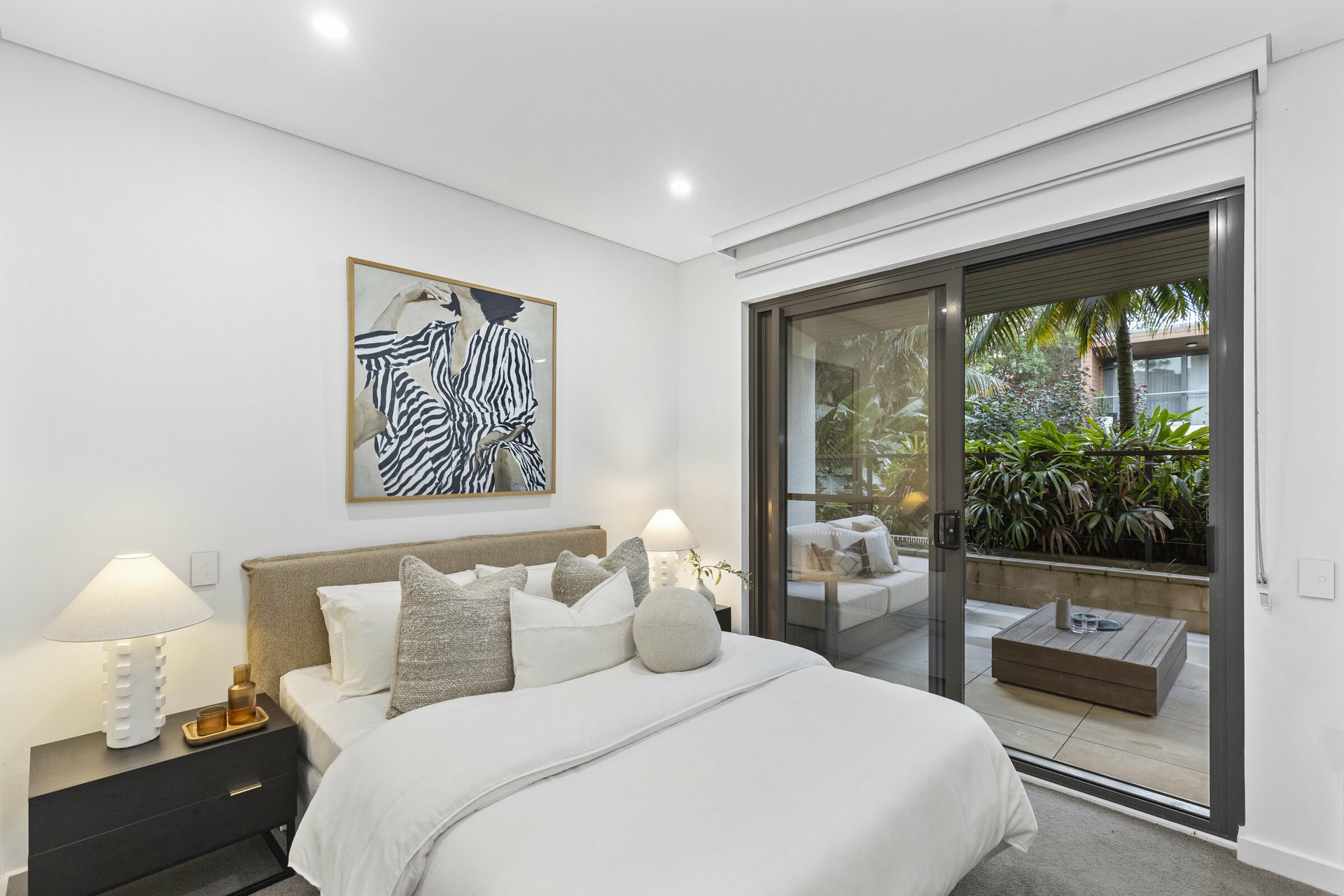 402/156D Terrigal Drive — photo 10 of 22