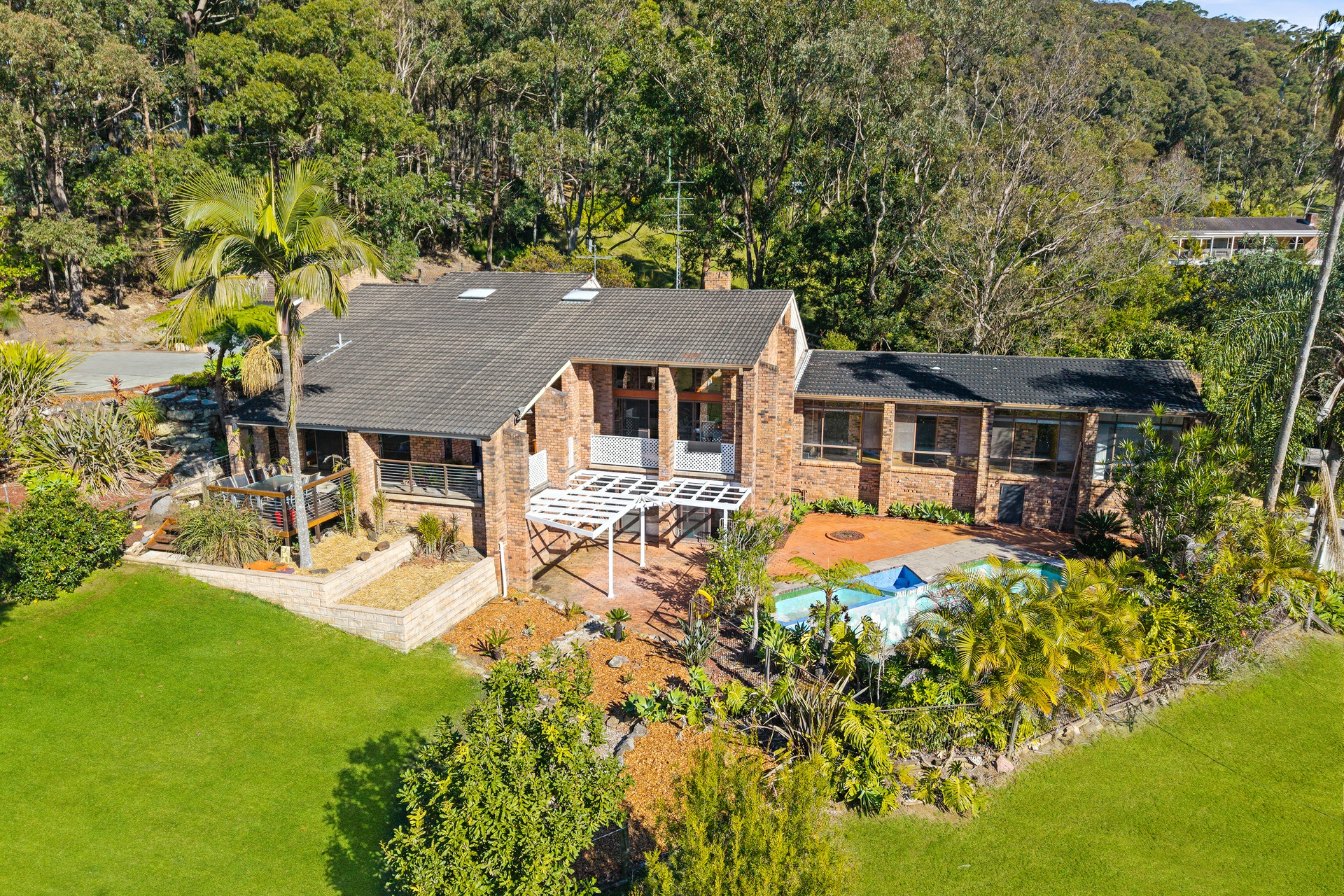 2/297 Tumbi Road — photo from LJ Hooker Terrigal