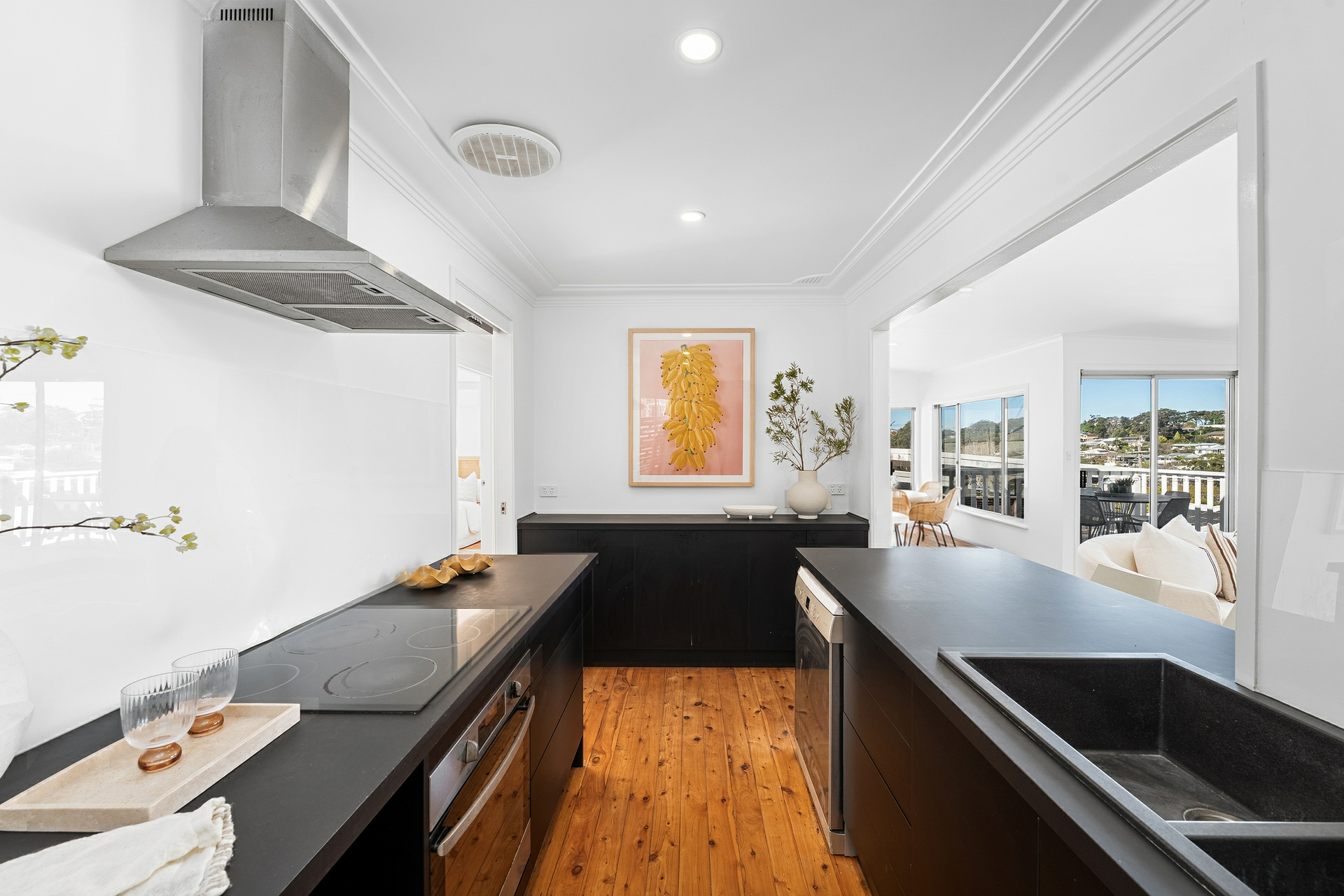 6 Seaview Avenue — photo 4 of 22